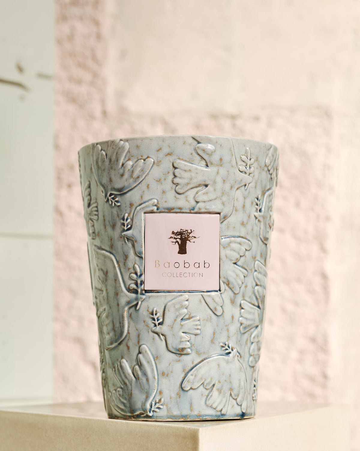 Geurkaars PAZ COLOMBE met oranjebloesem, leer en patchouli