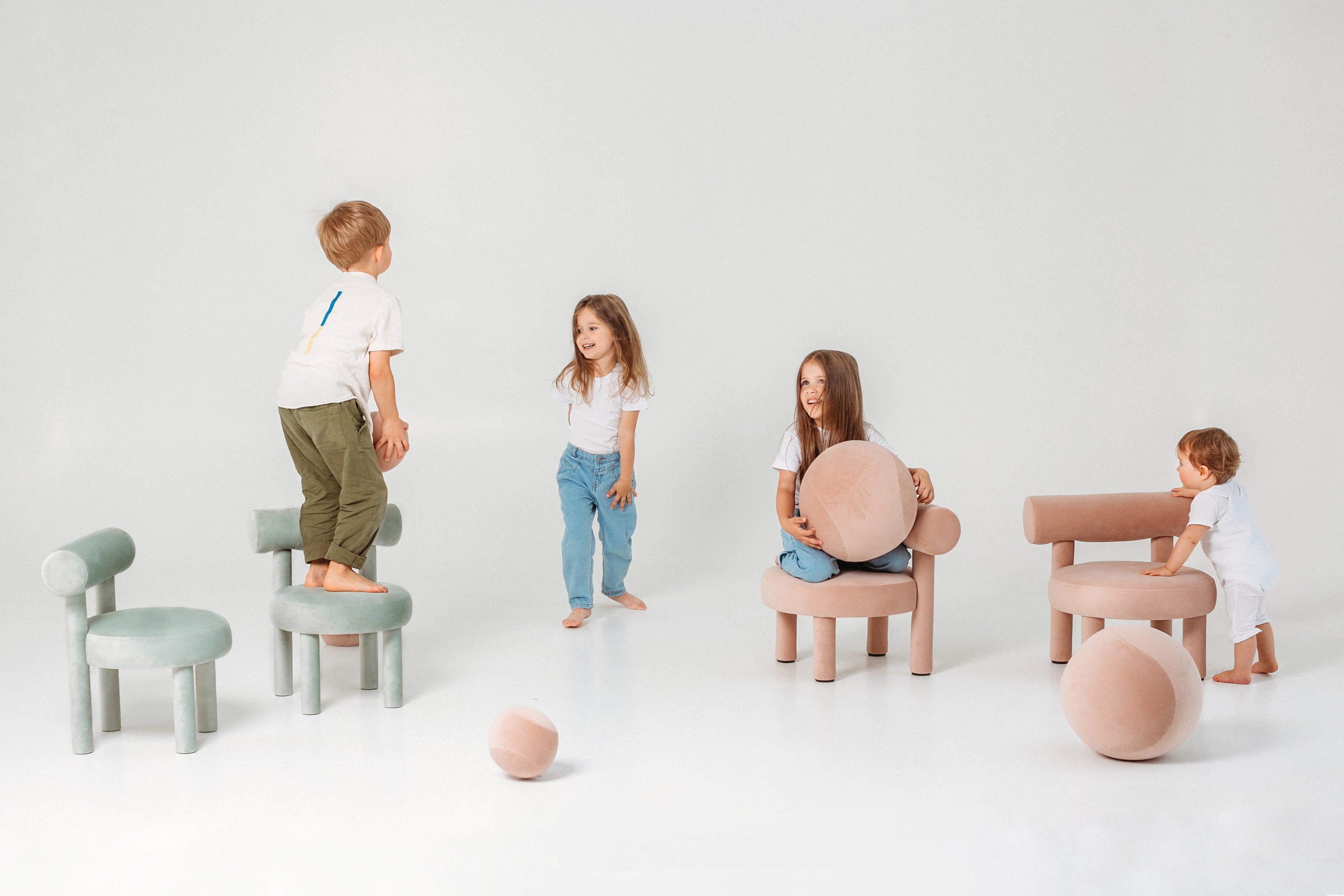 Kinderen poef BABY SPHERIC gestoffeerd