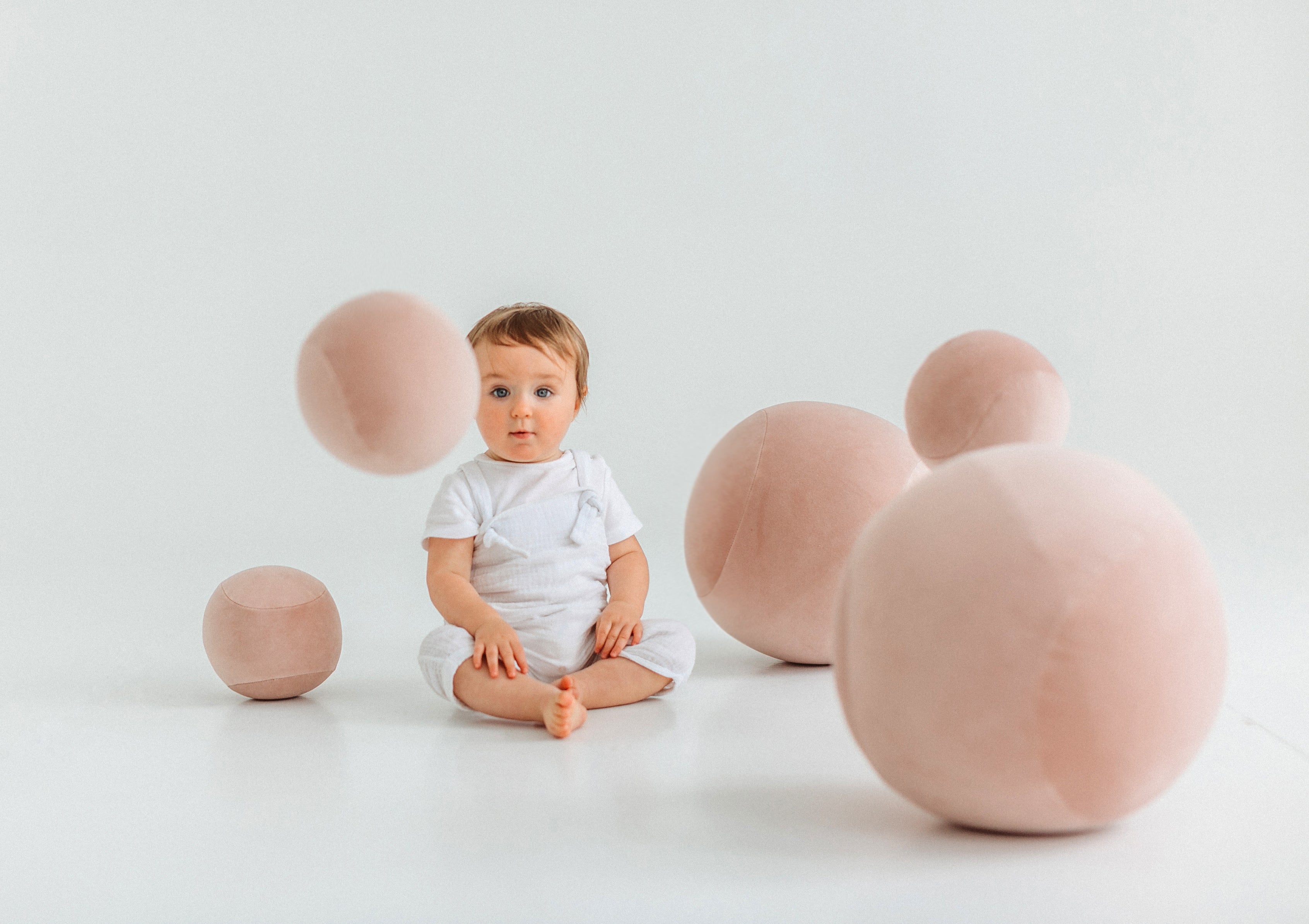 Upholstered Children's Pouf BABY SPHERIC