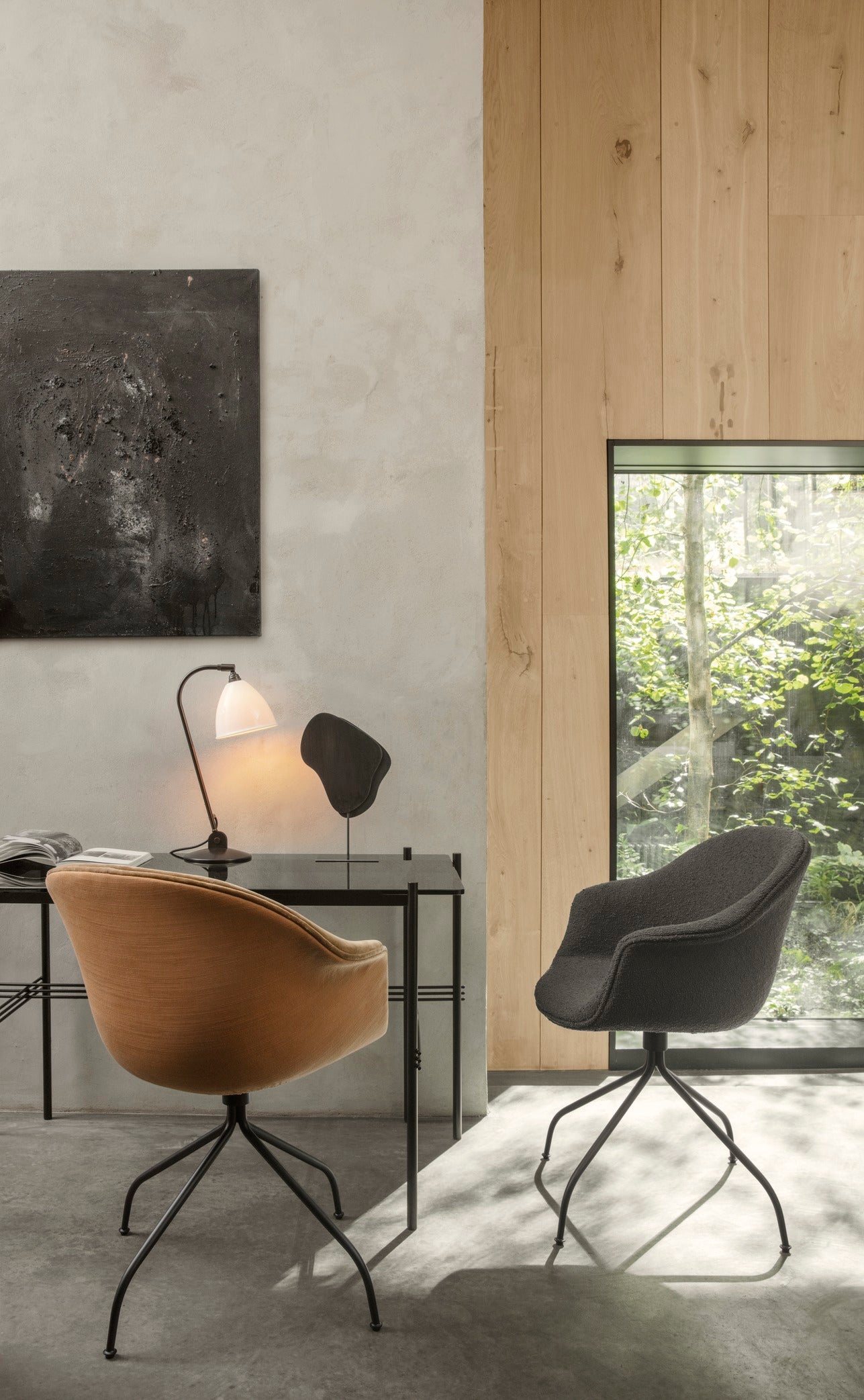 BAT office chair with upholstered seat