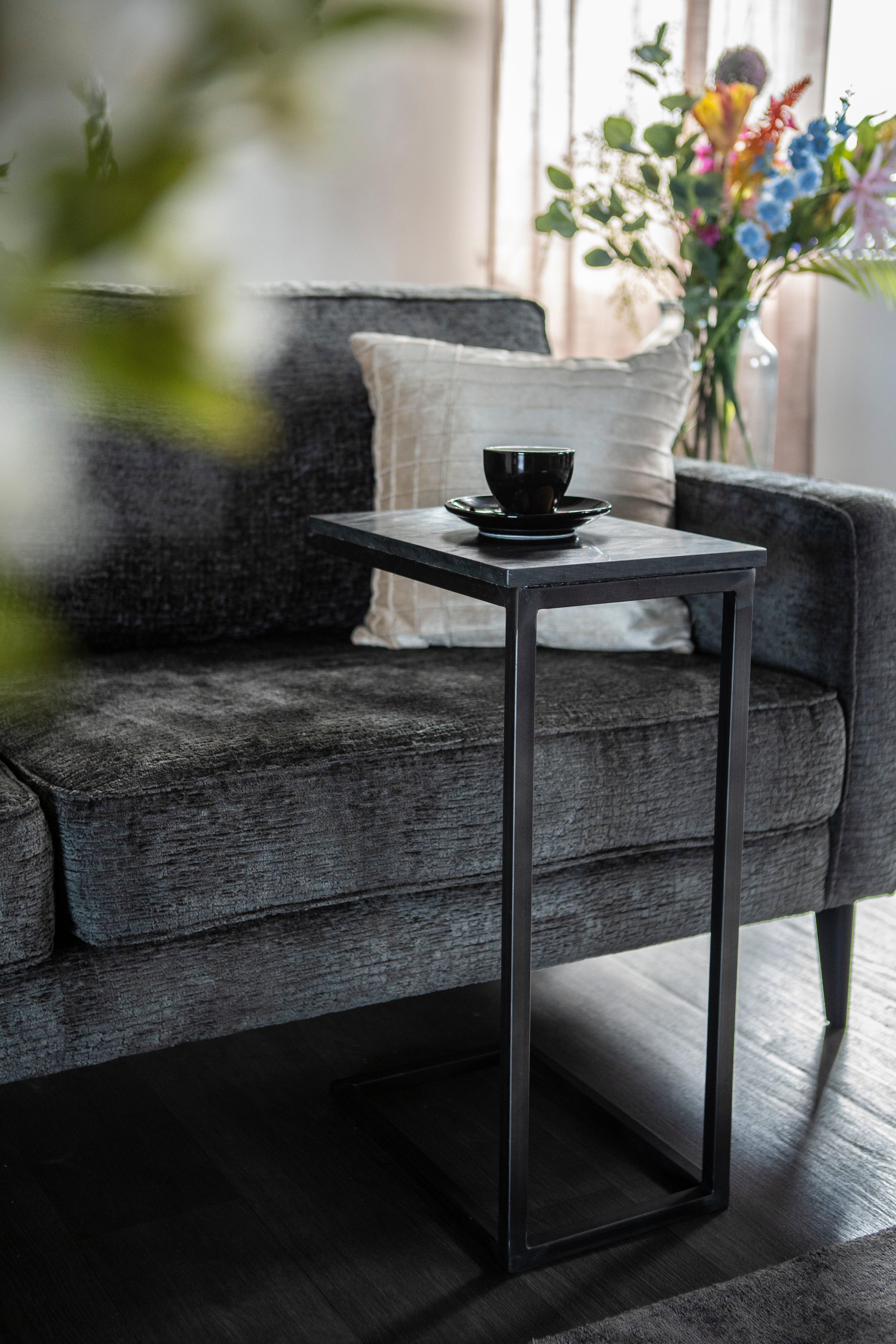 Beistelltisch EDGE schwarzer Marmor