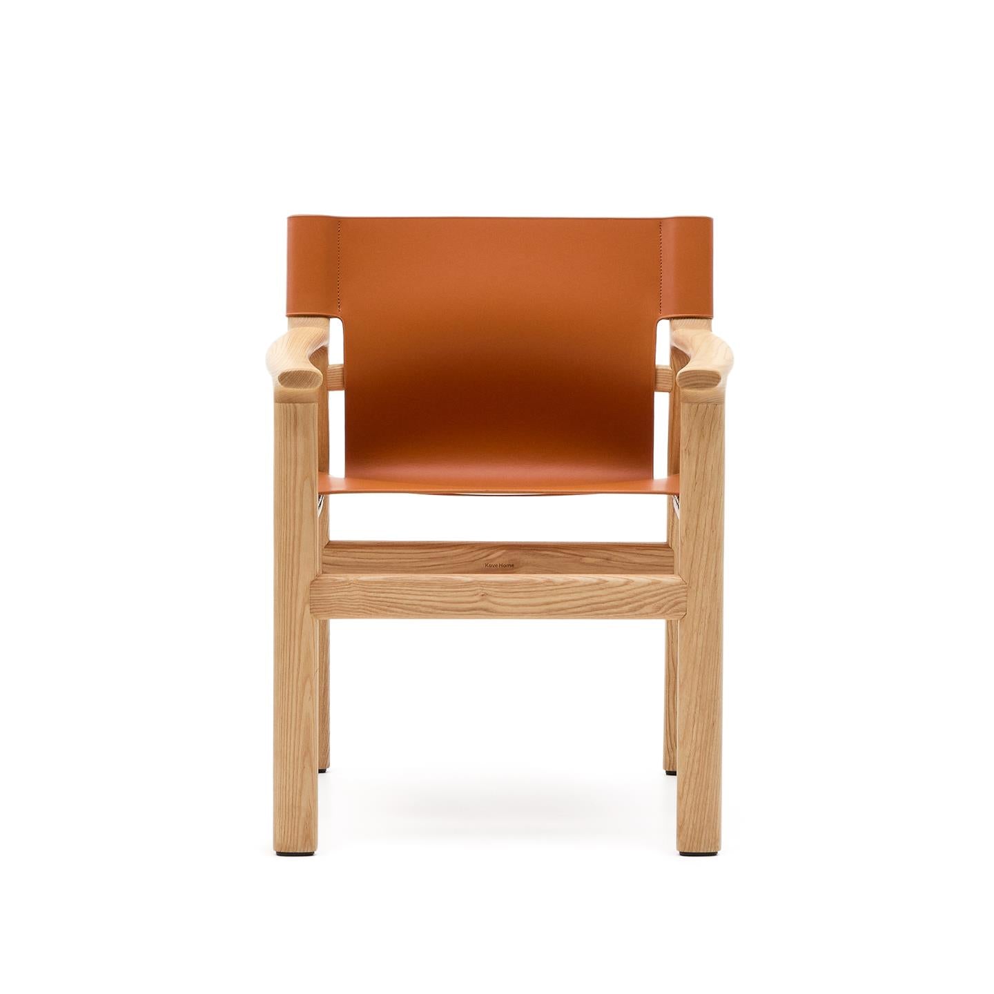 JAN chair in light brown recycled leather with ash wood