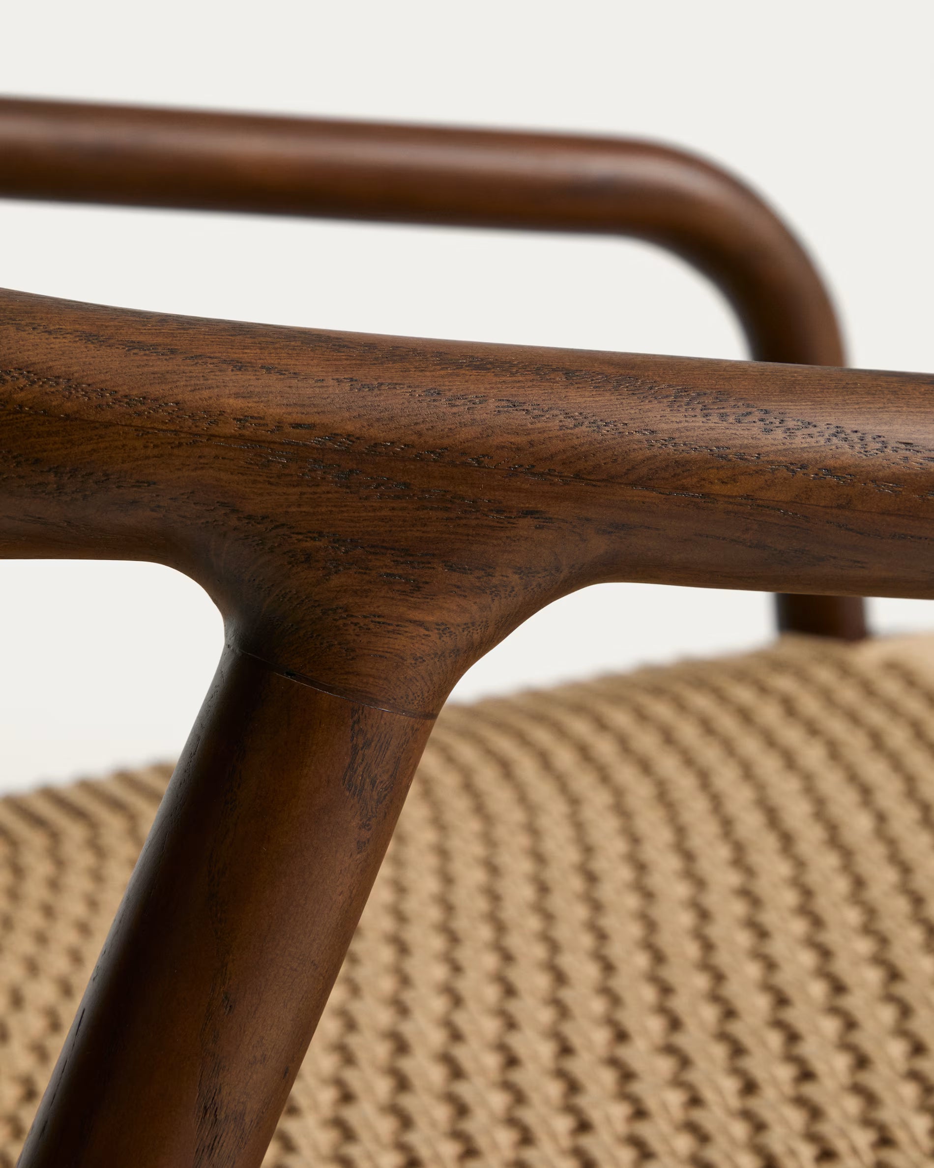 Sessel DERILE beige mit dunklem Holzgestell