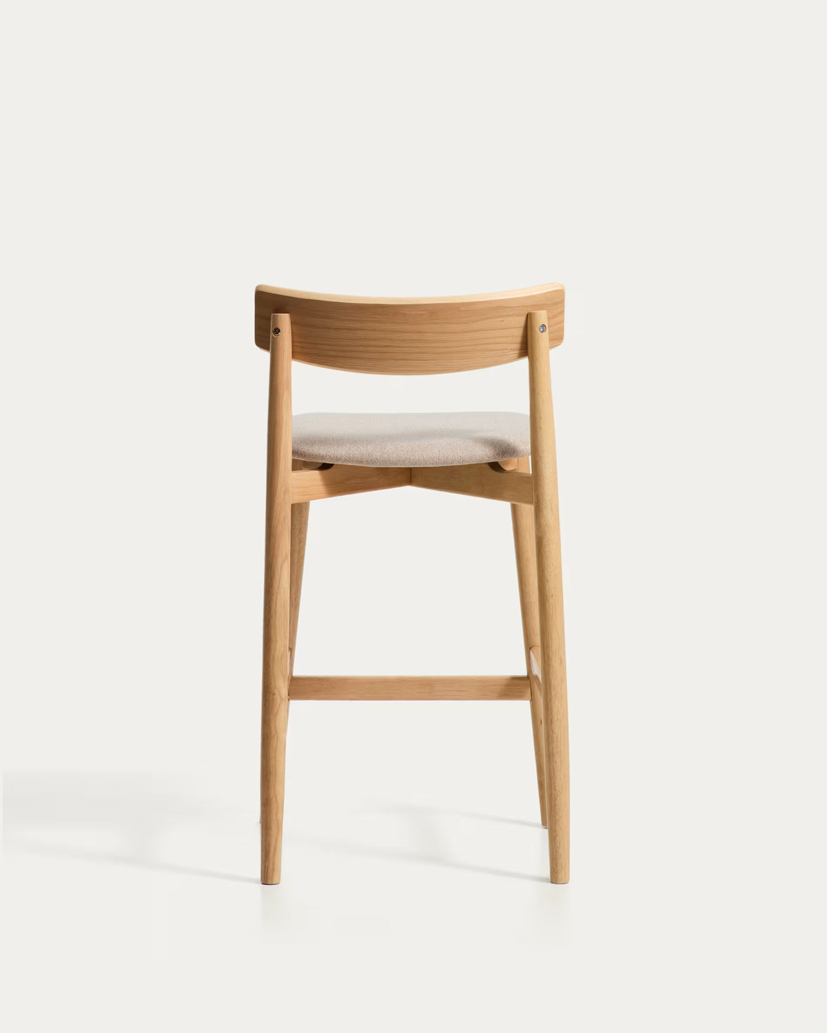 Barstoel EVERA beige chenille met een gefineerde eiken basis
