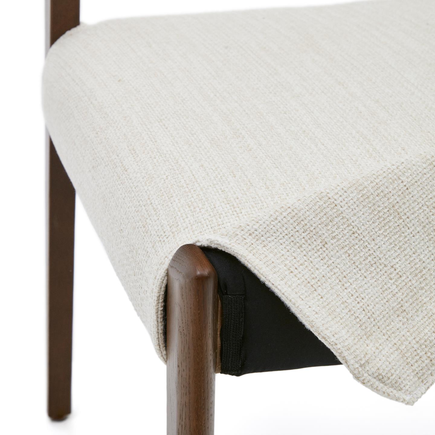 CUDIA chair in beige chenille with a dark oak base
