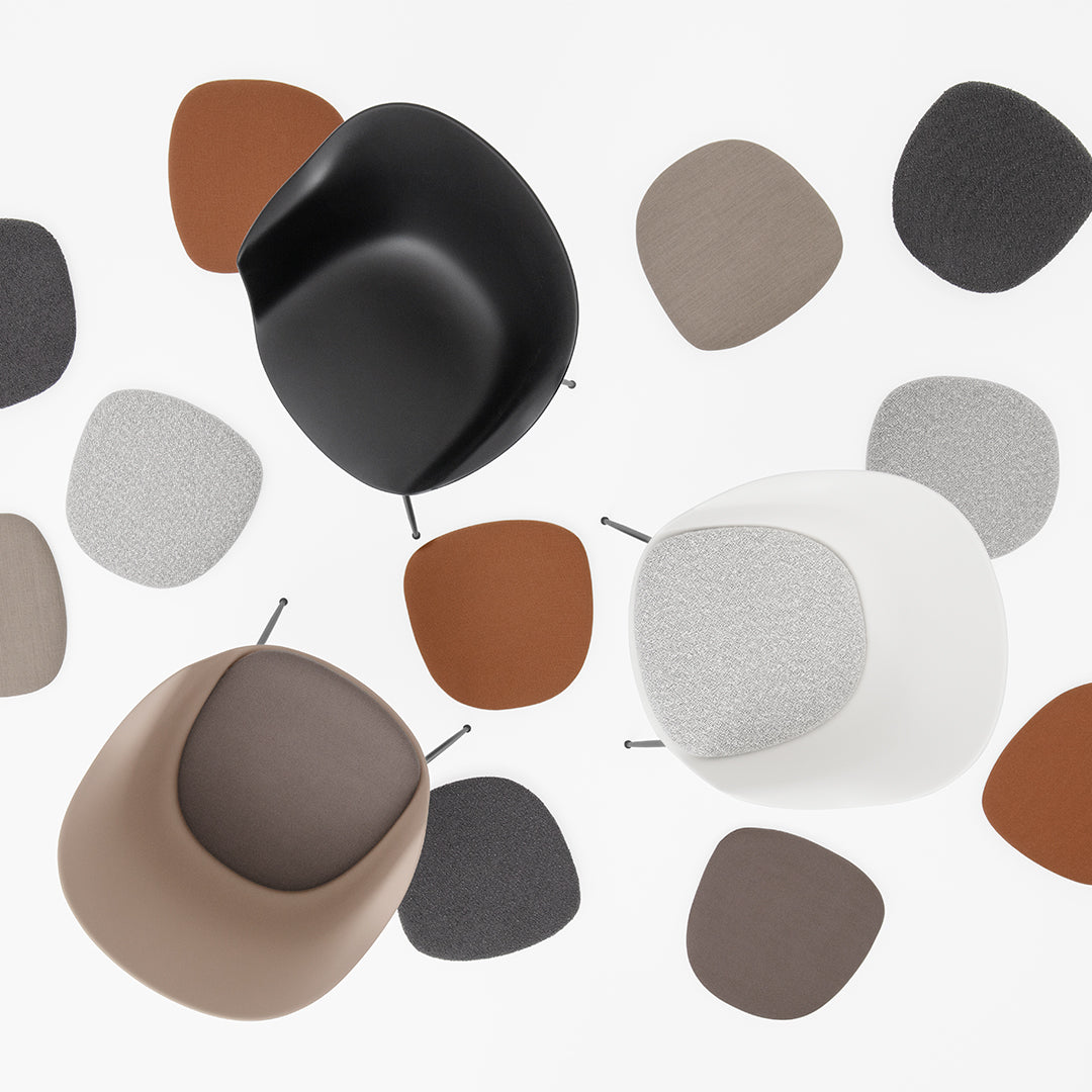 Stuhl BAT weiß mit Eichenbasis