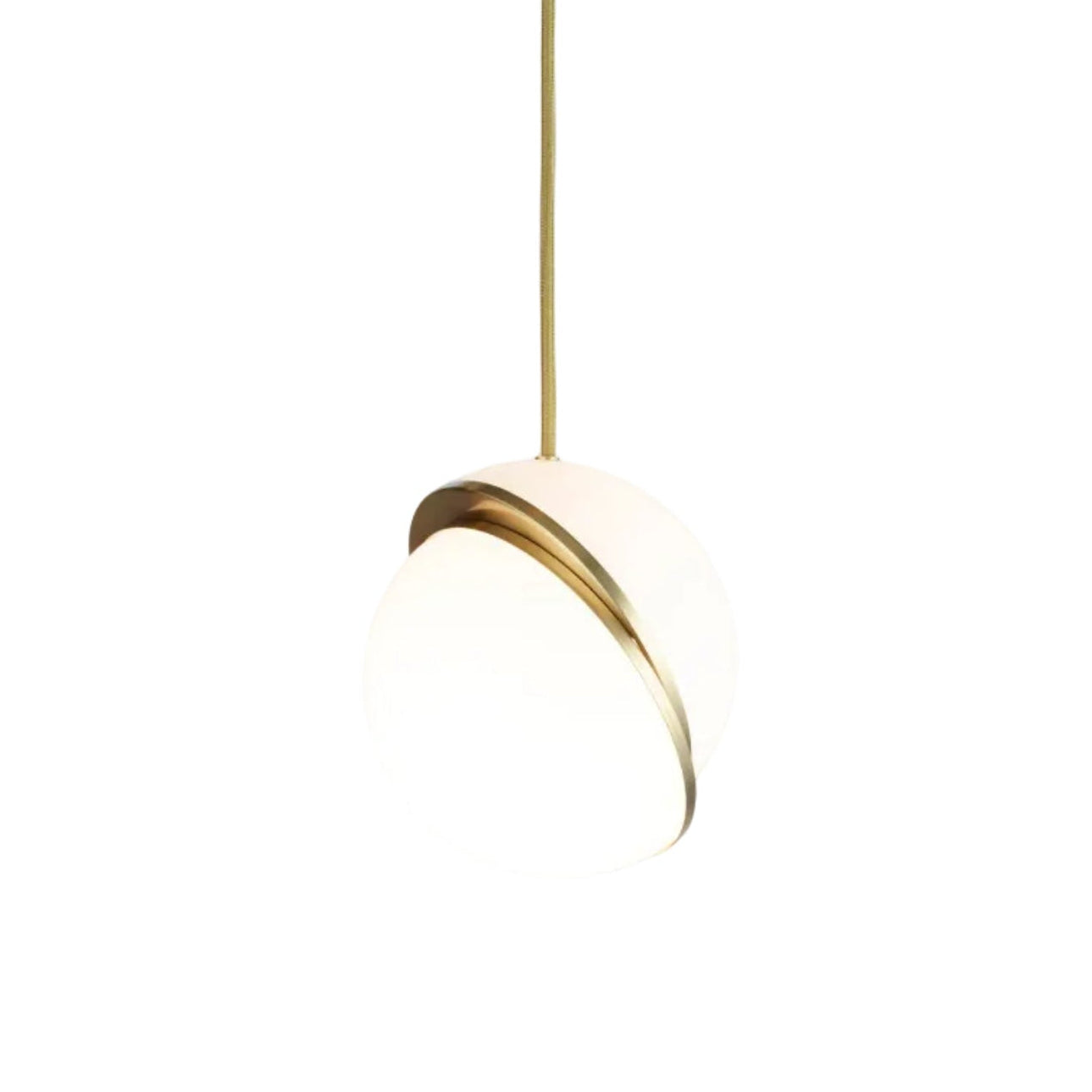 Hanglamp CRESCENT met opalen glazen kap en messing.