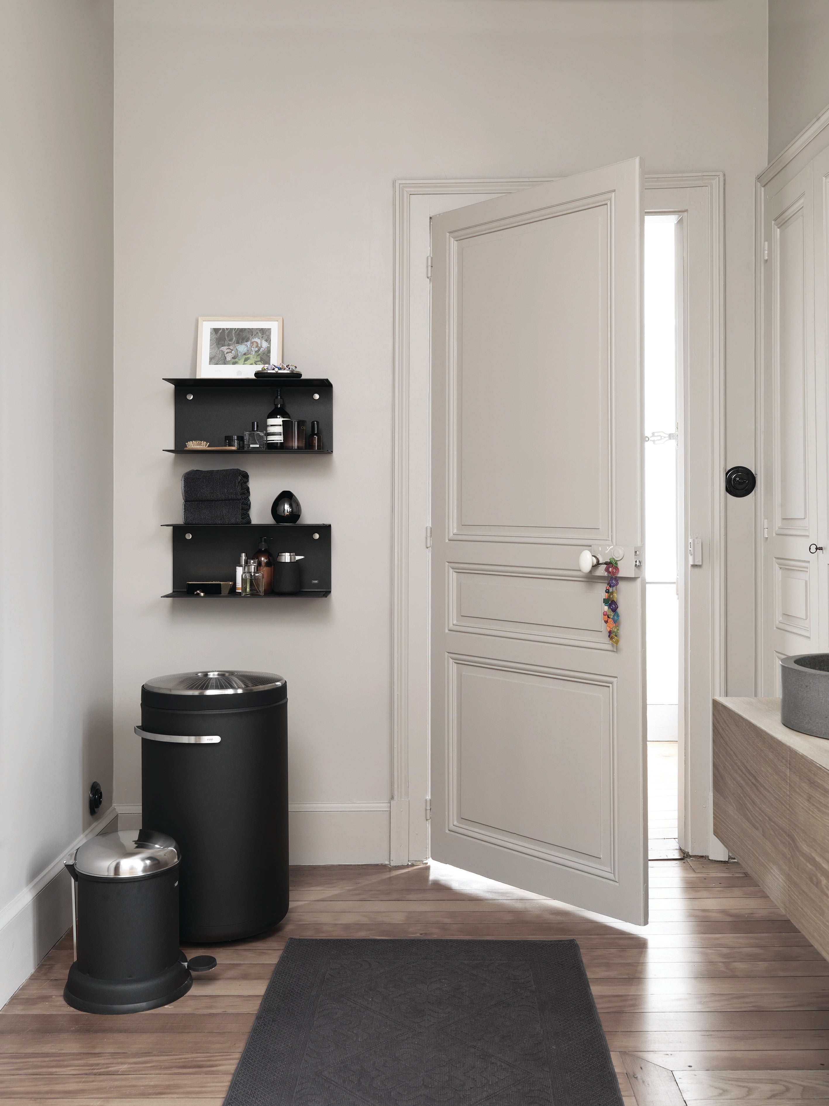 Hanging Shelf VIPP Black