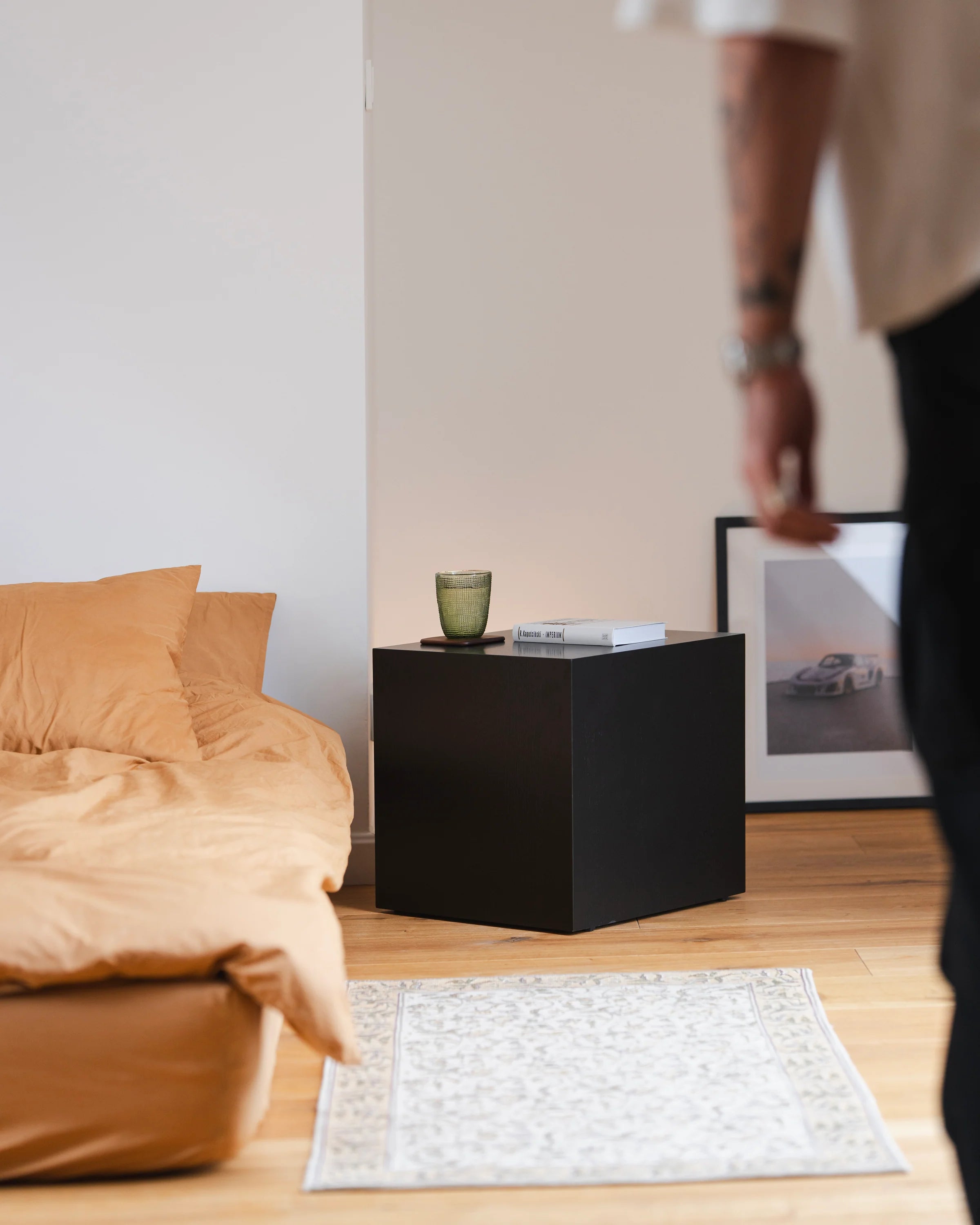 Beistelltisch CUBE tiefschwarz