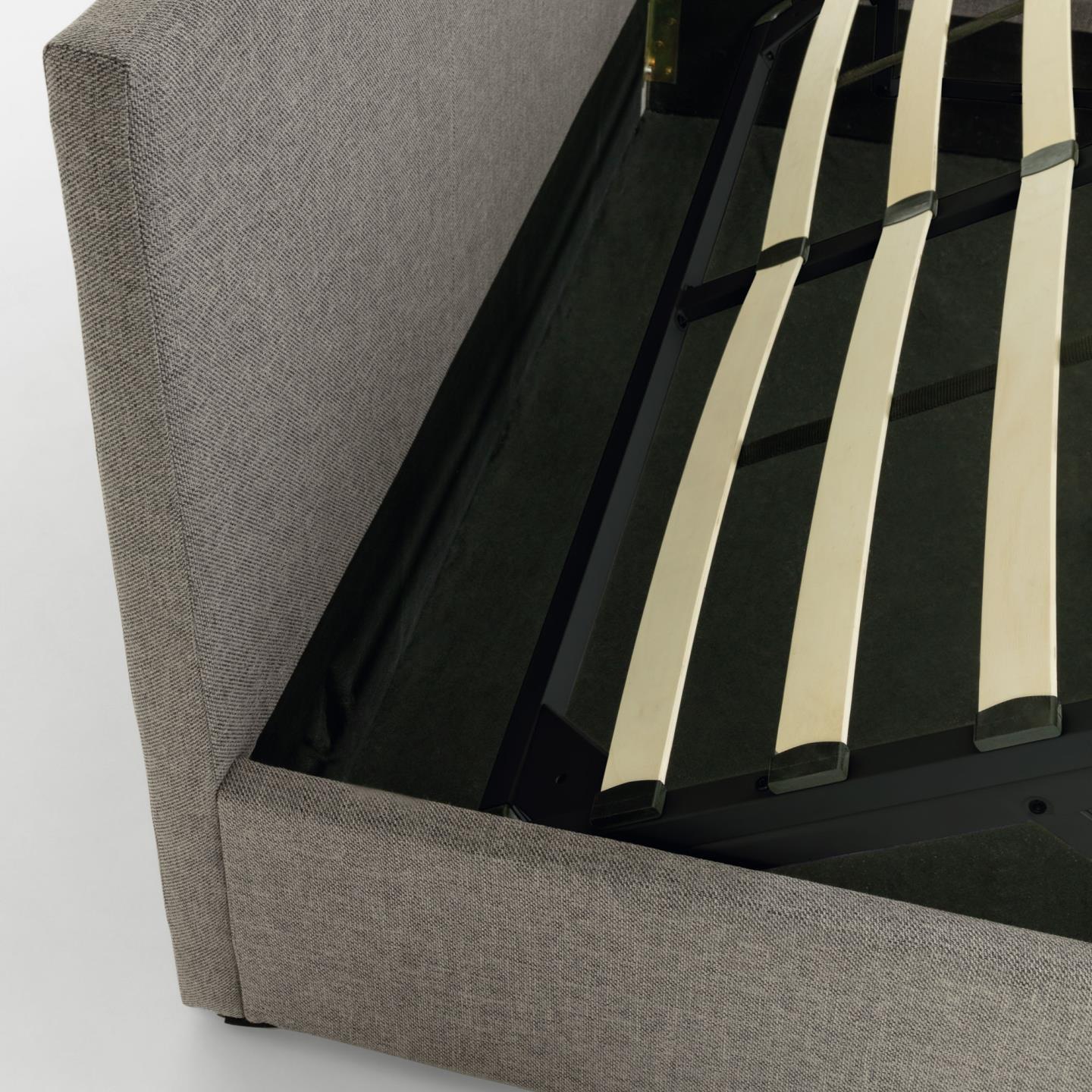 Łóżko z pojemnikiem na pościel NAHIRI szary La Forma    Eye on Design