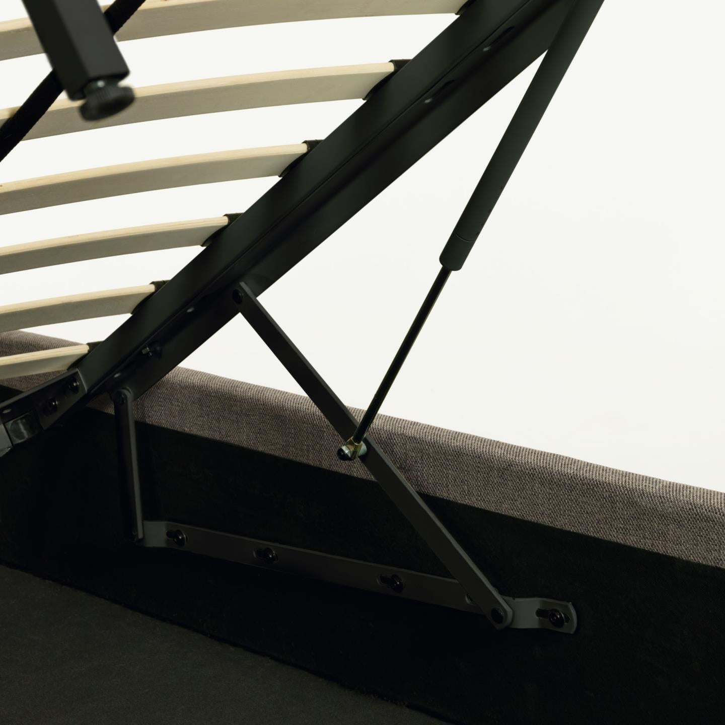 Łóżko z pojemnikiem na pościel NAHIRI szary La Forma    Eye on Design