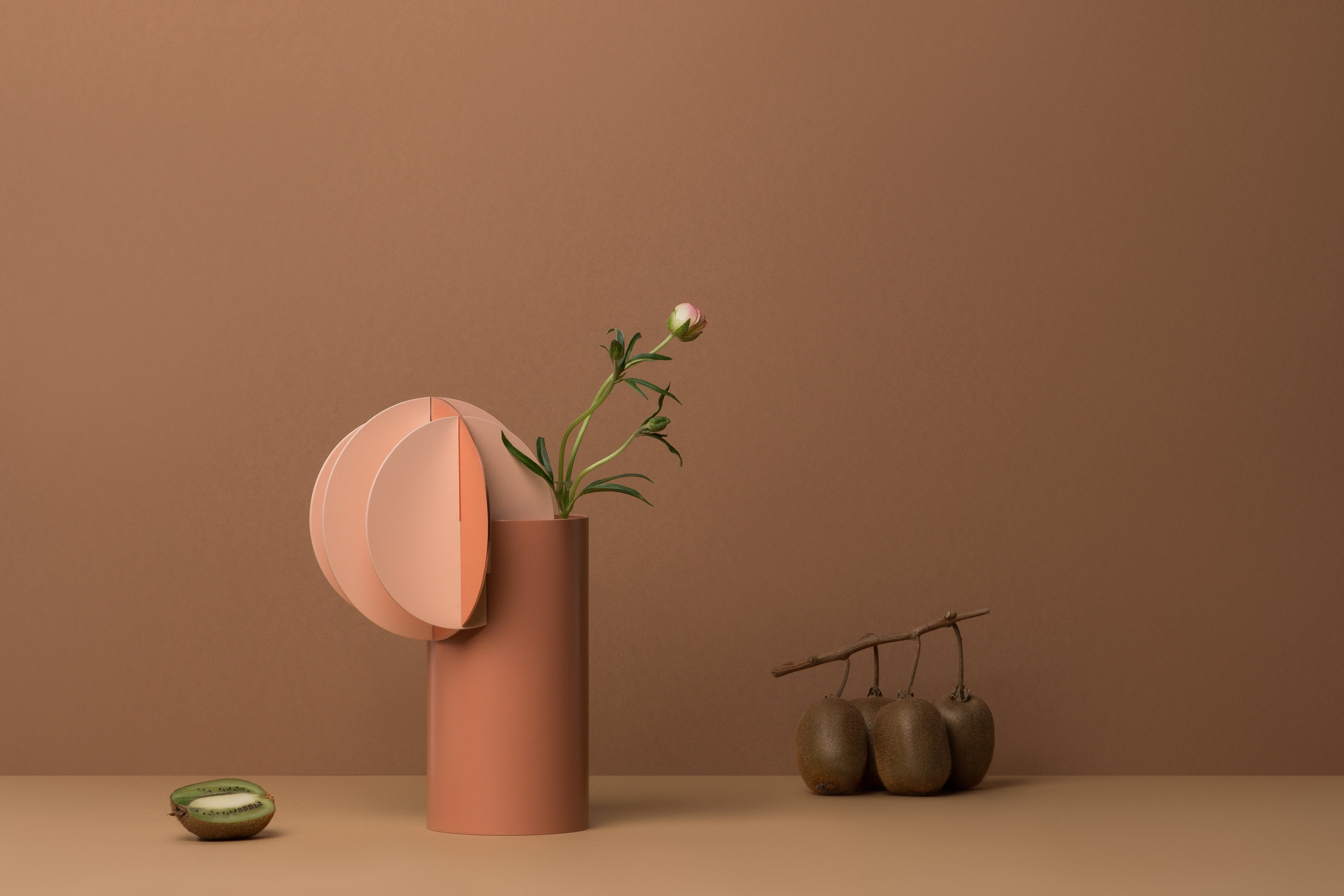 DELAUNAY vase in powder pink with peach and copper