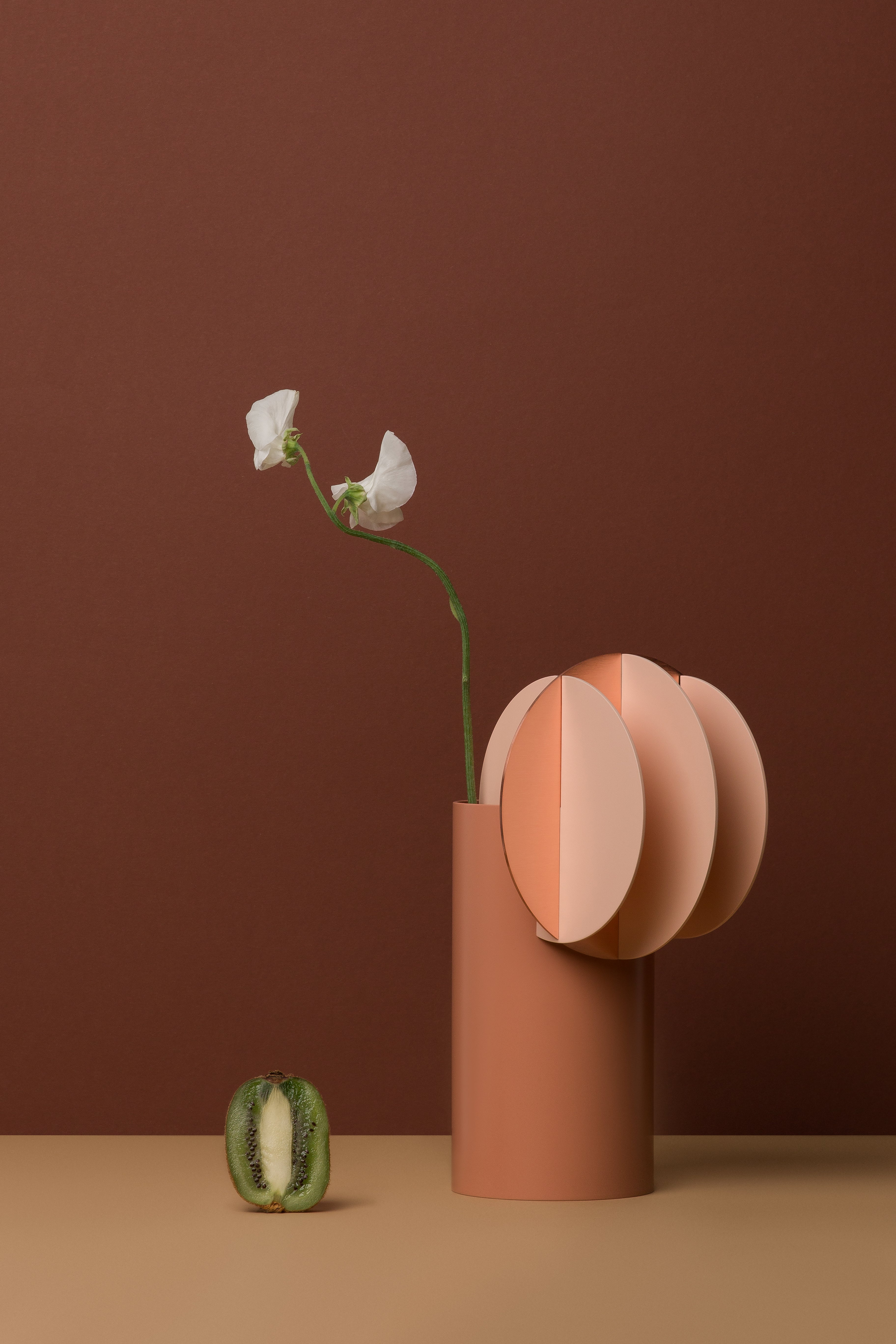 DELAUNAY vase in powder pink with peach and copper