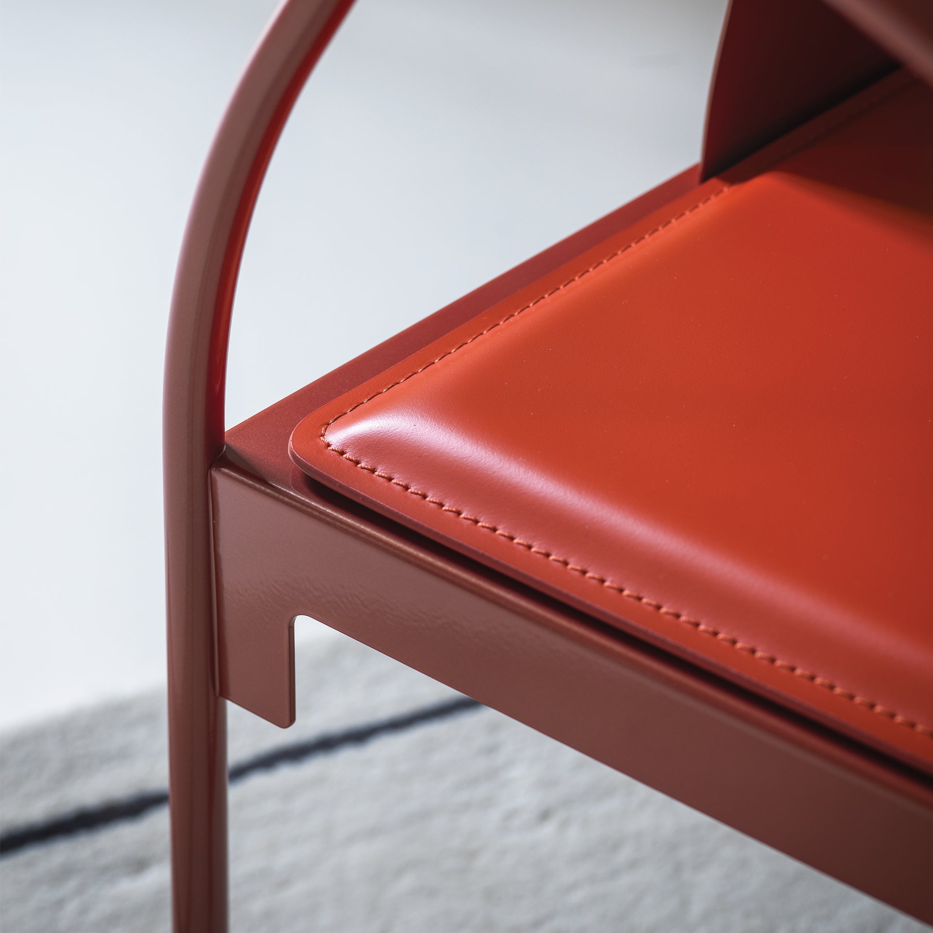 Schwarzer Mingx -Sessel