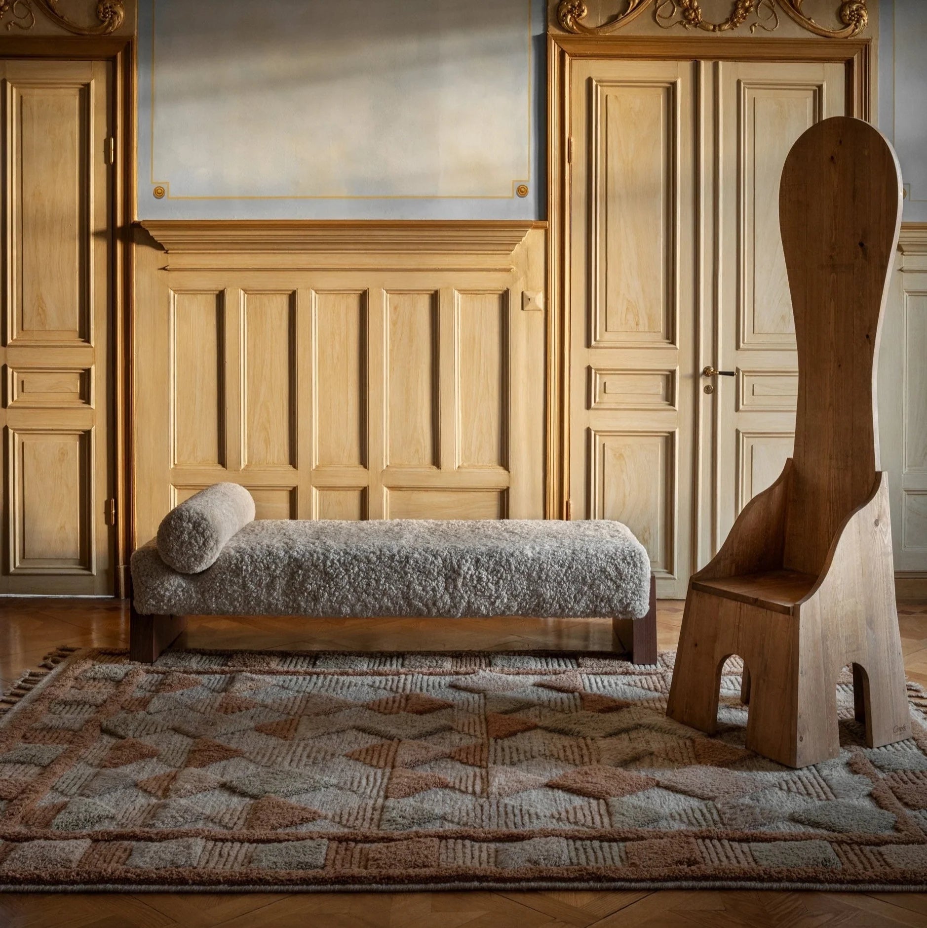 Leżanka V owcza skóra