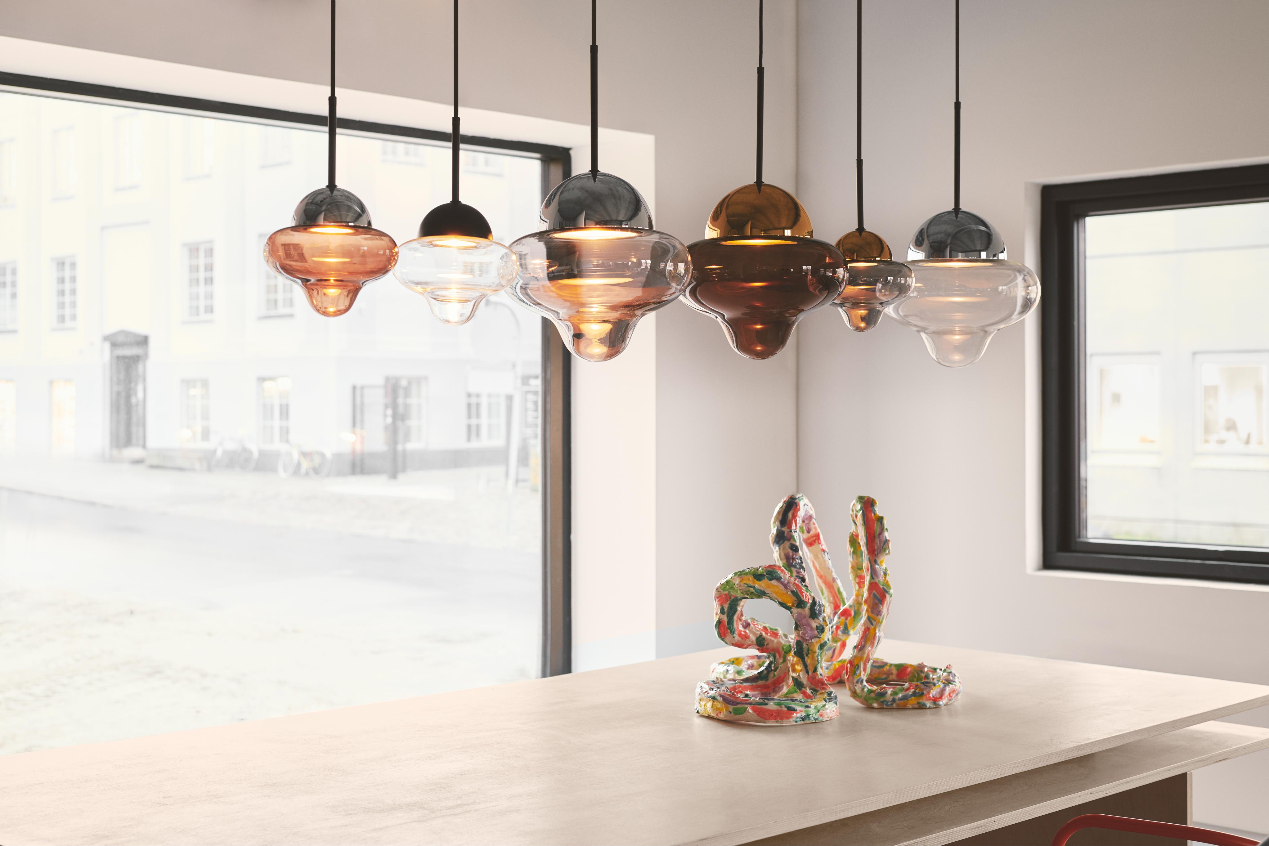 Lampa wisząca NUTTY szkło brązowe ze złotym wykończeniem