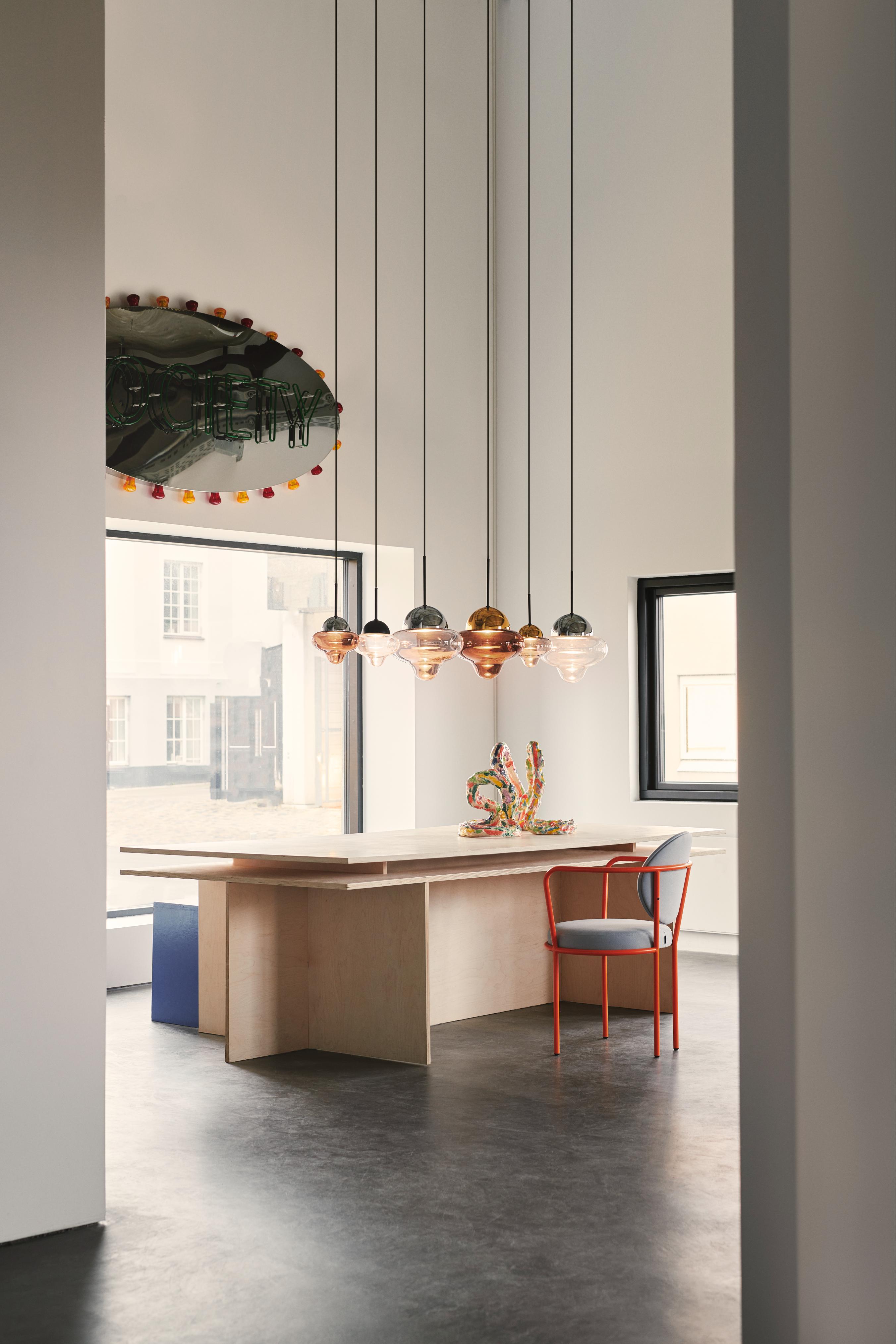 Lampa wisząca NUTTY szkło brązowe ze złotym wykończeniem