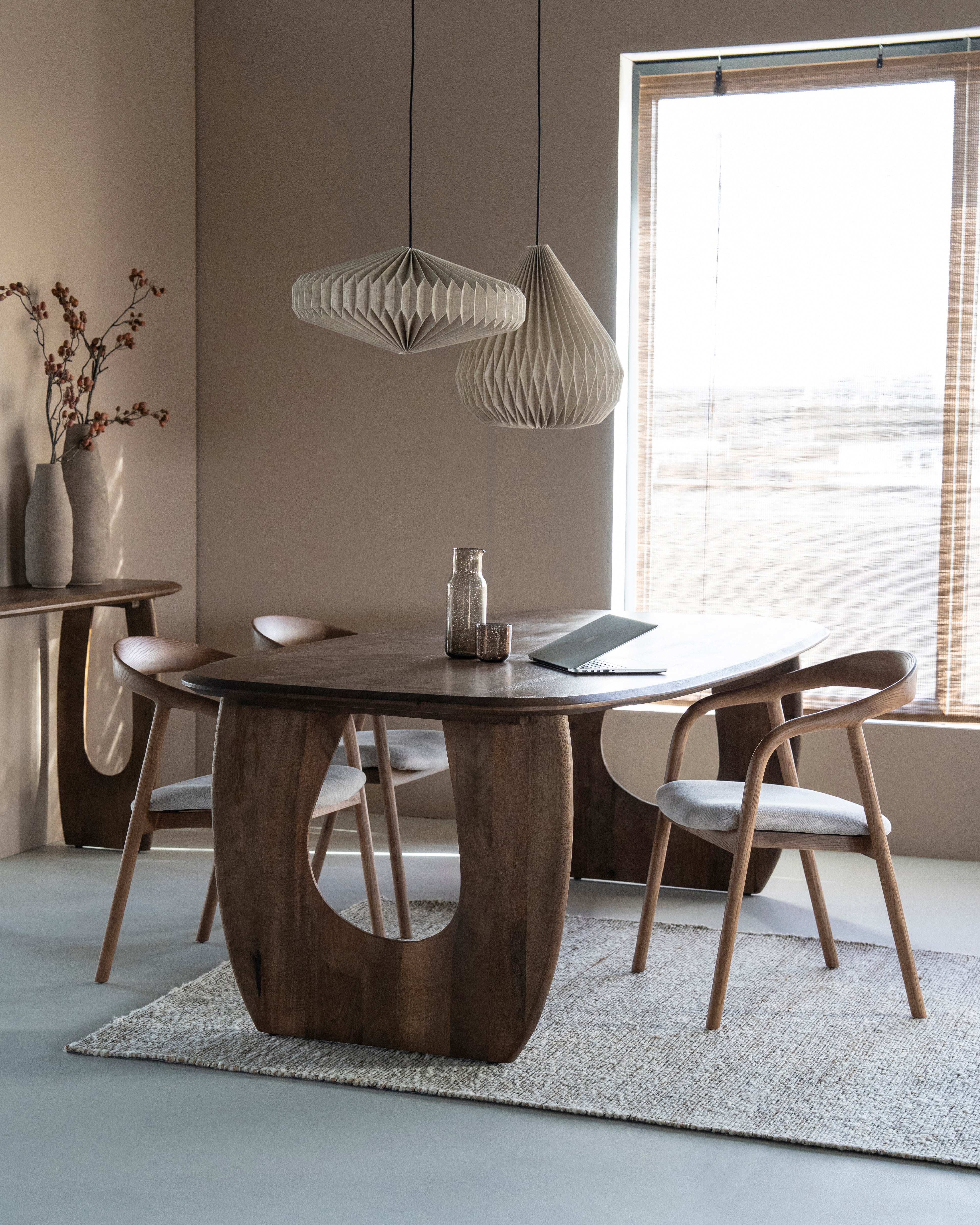 Tafel PHOEBE van mango-hout