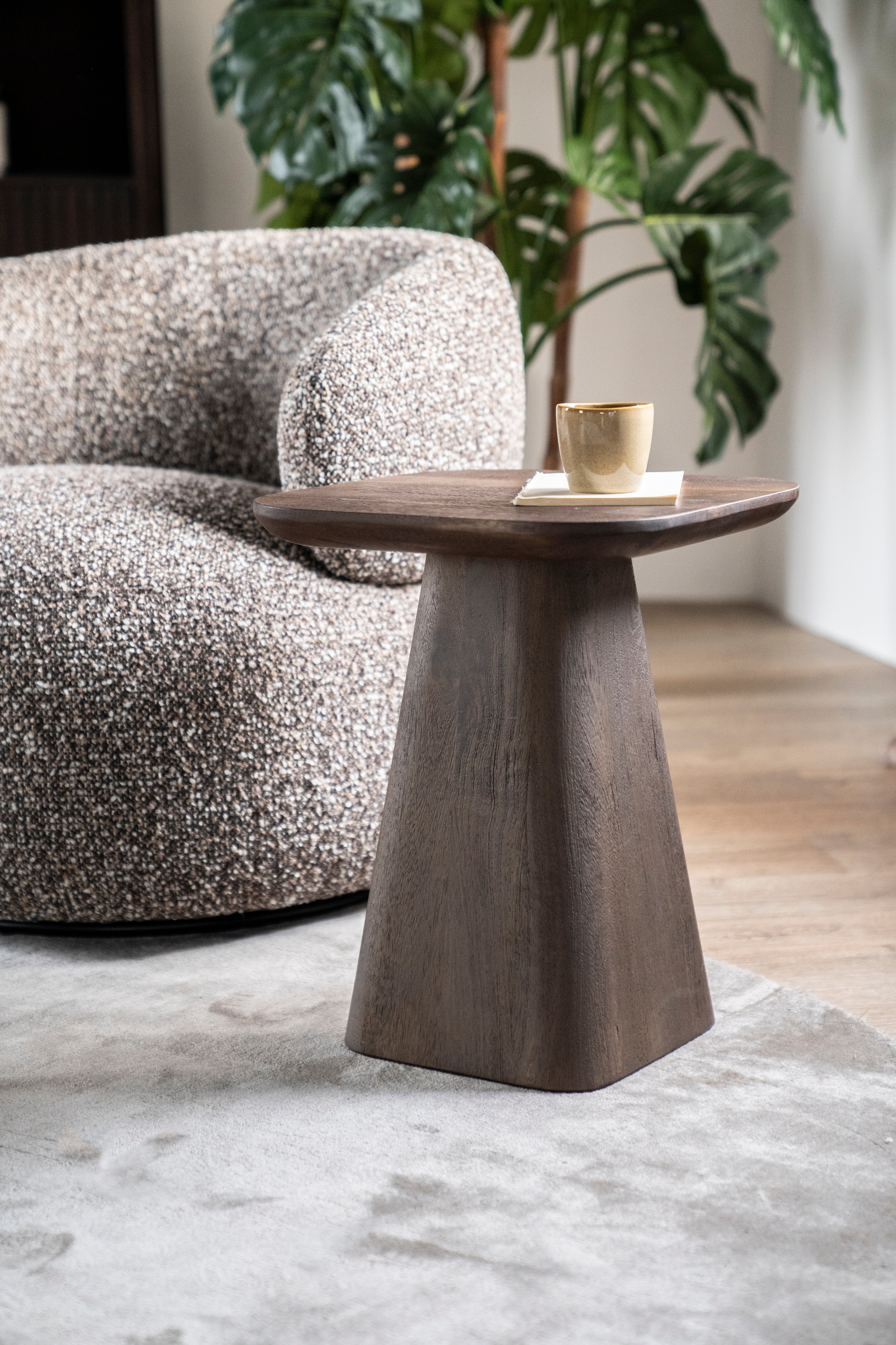 Bijzettafel ARON mango hout