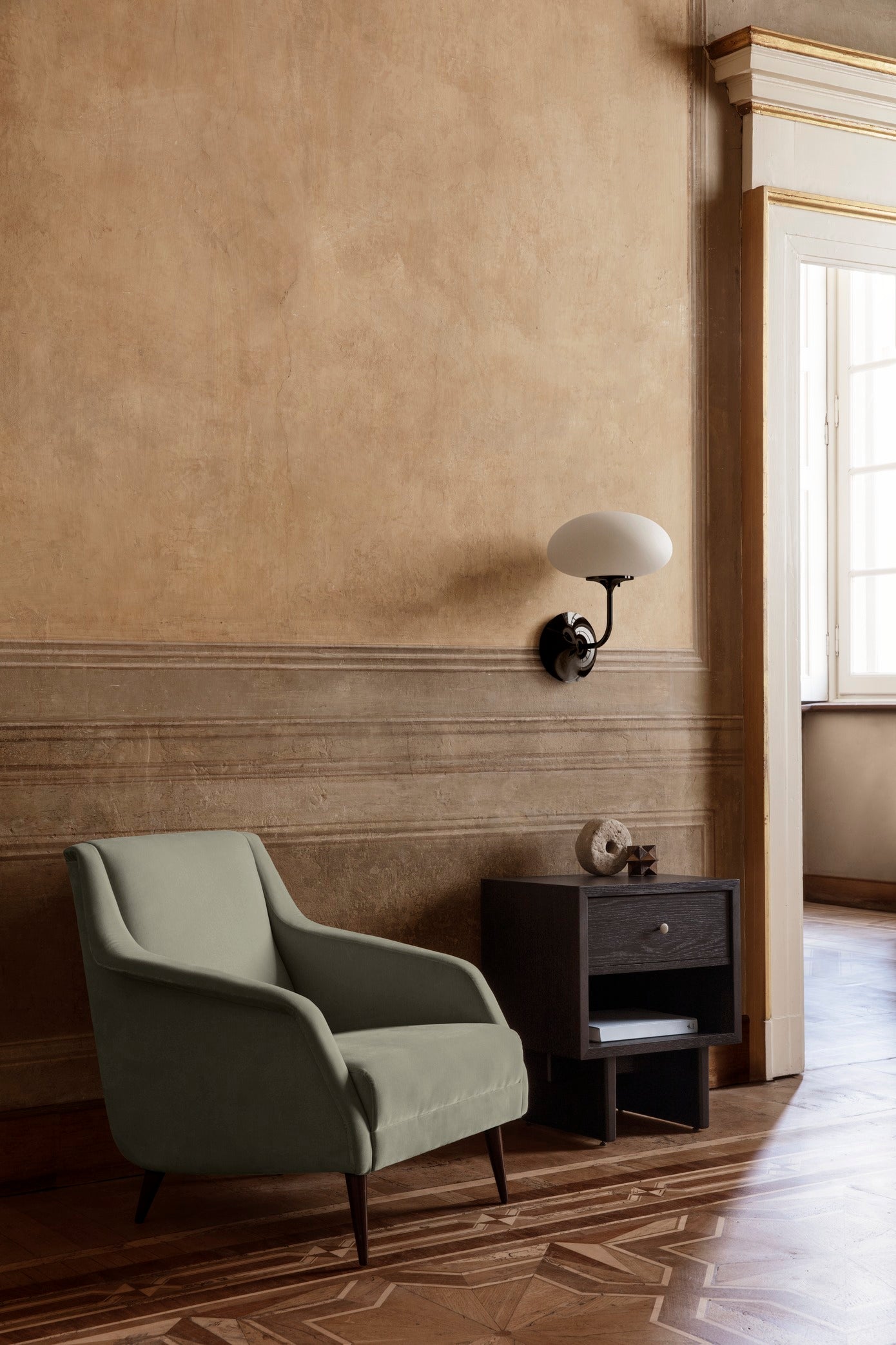 STEMLITE wall lamp black chrome