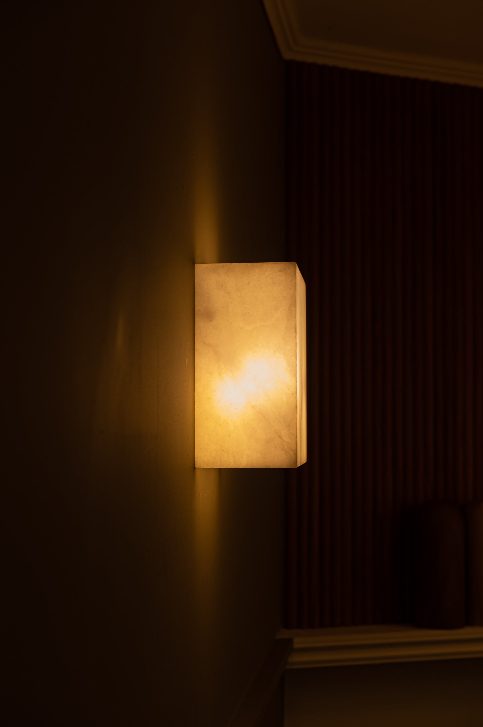 Wandlamp FRENE wit alabaster