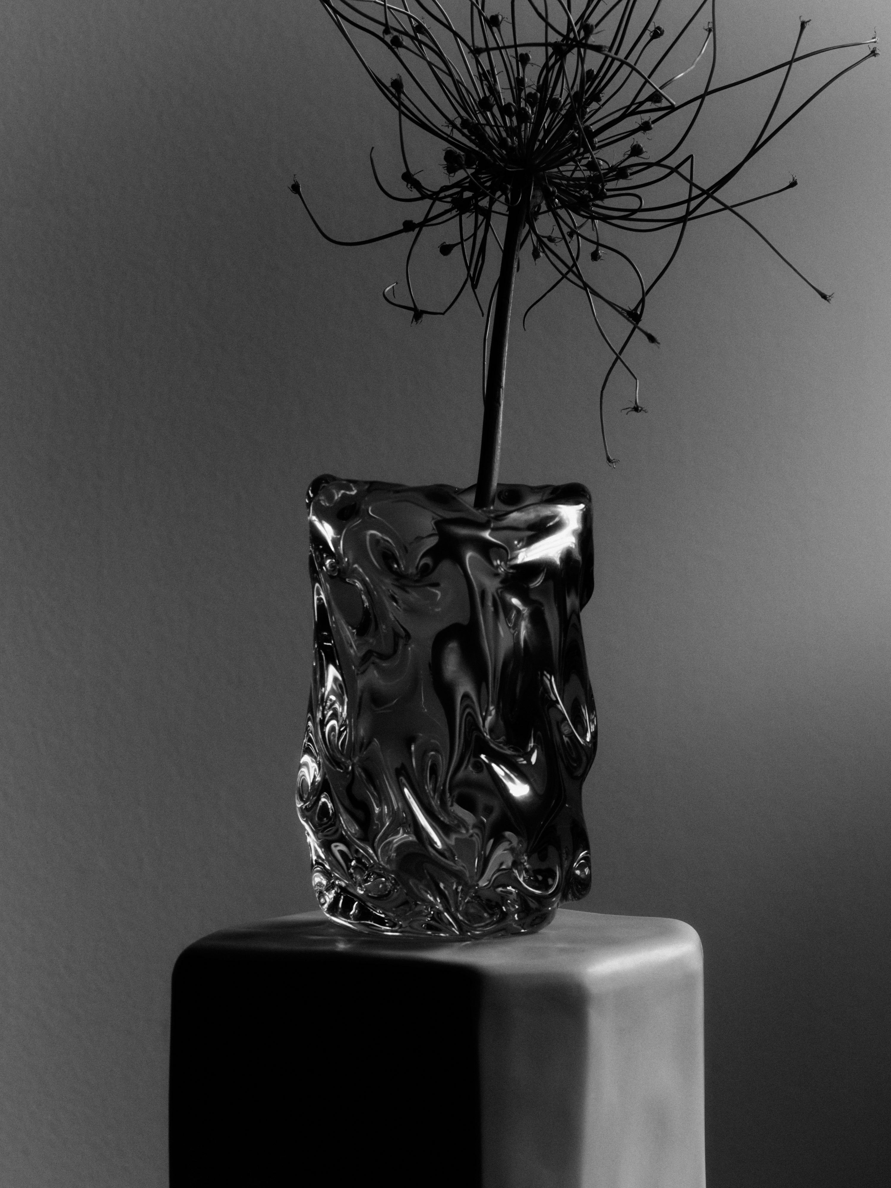 VIRELLE Vase aus mundgeblasenem Glas