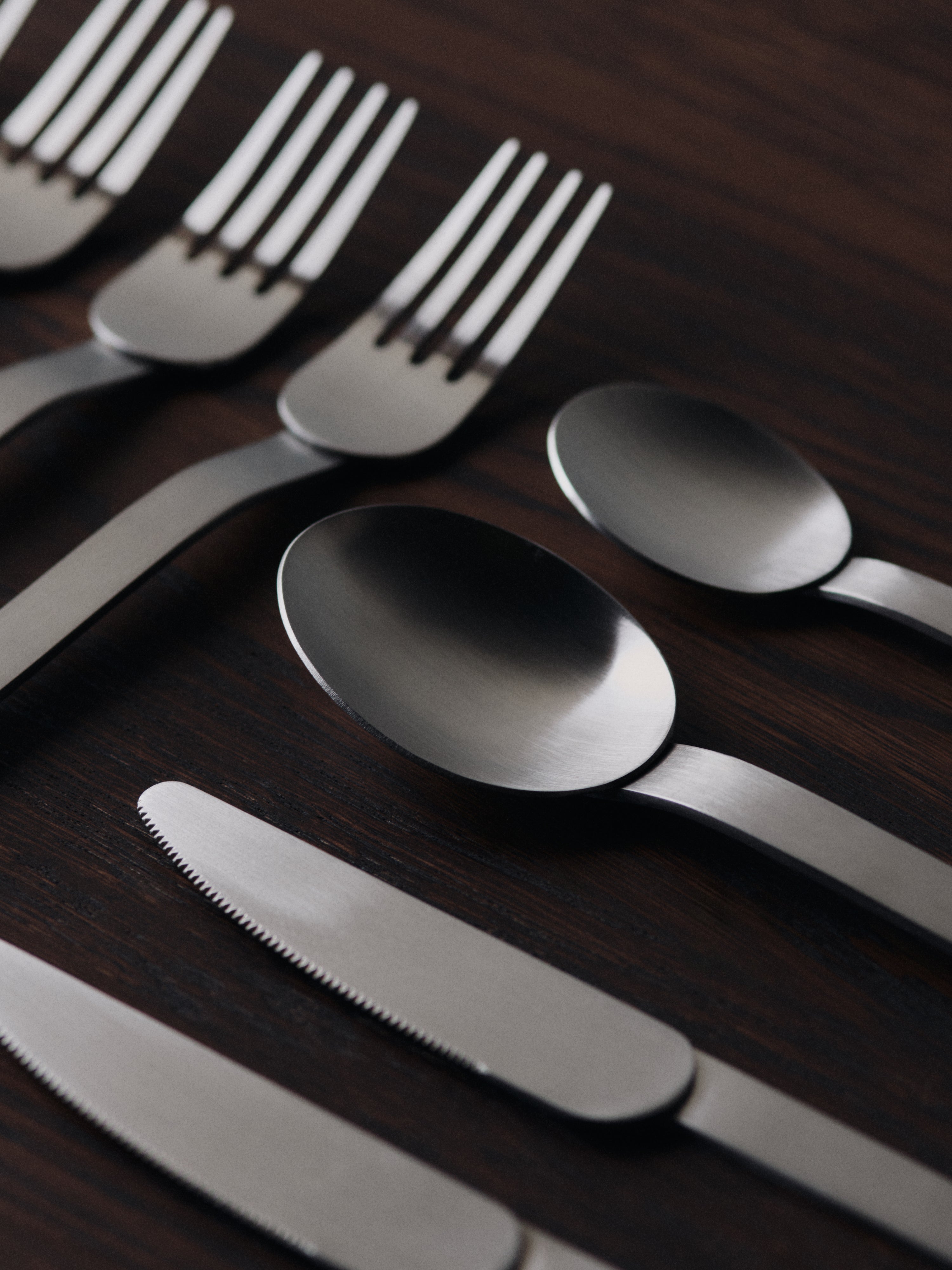 STELO stainless steel cutlery set