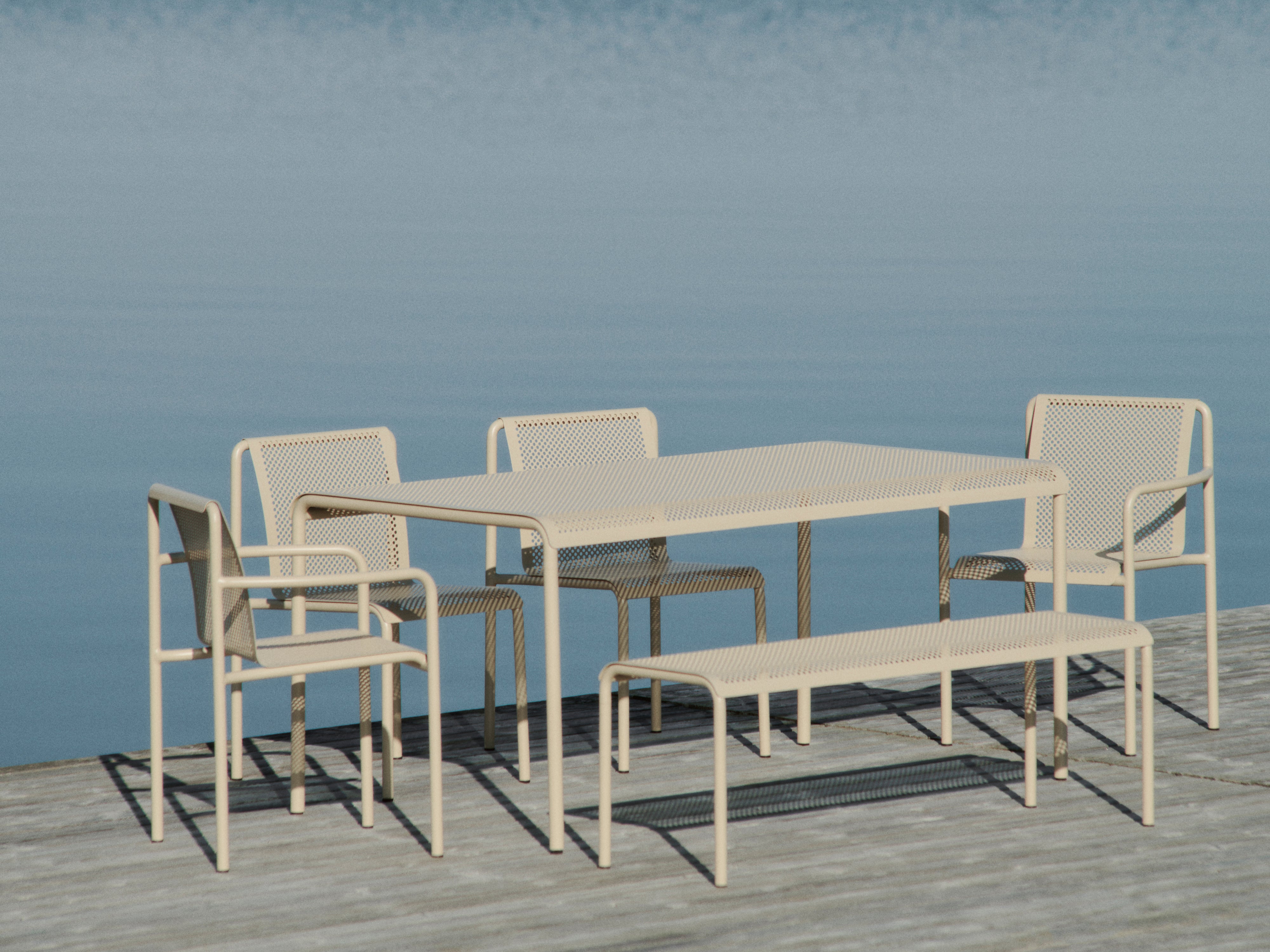 Beige DAPPLE tafel