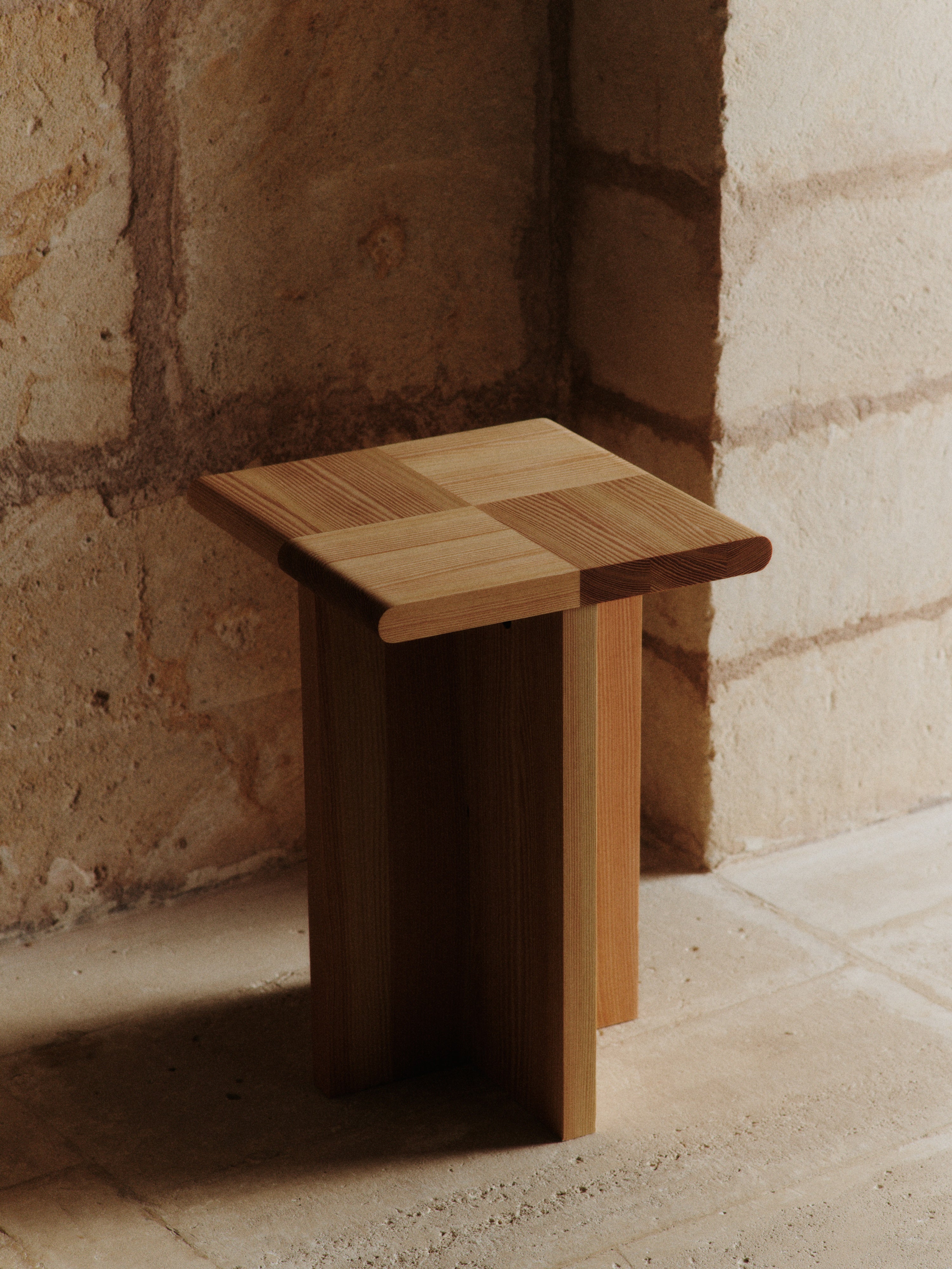 Zijtafel SALA PIECE licht dennenhout