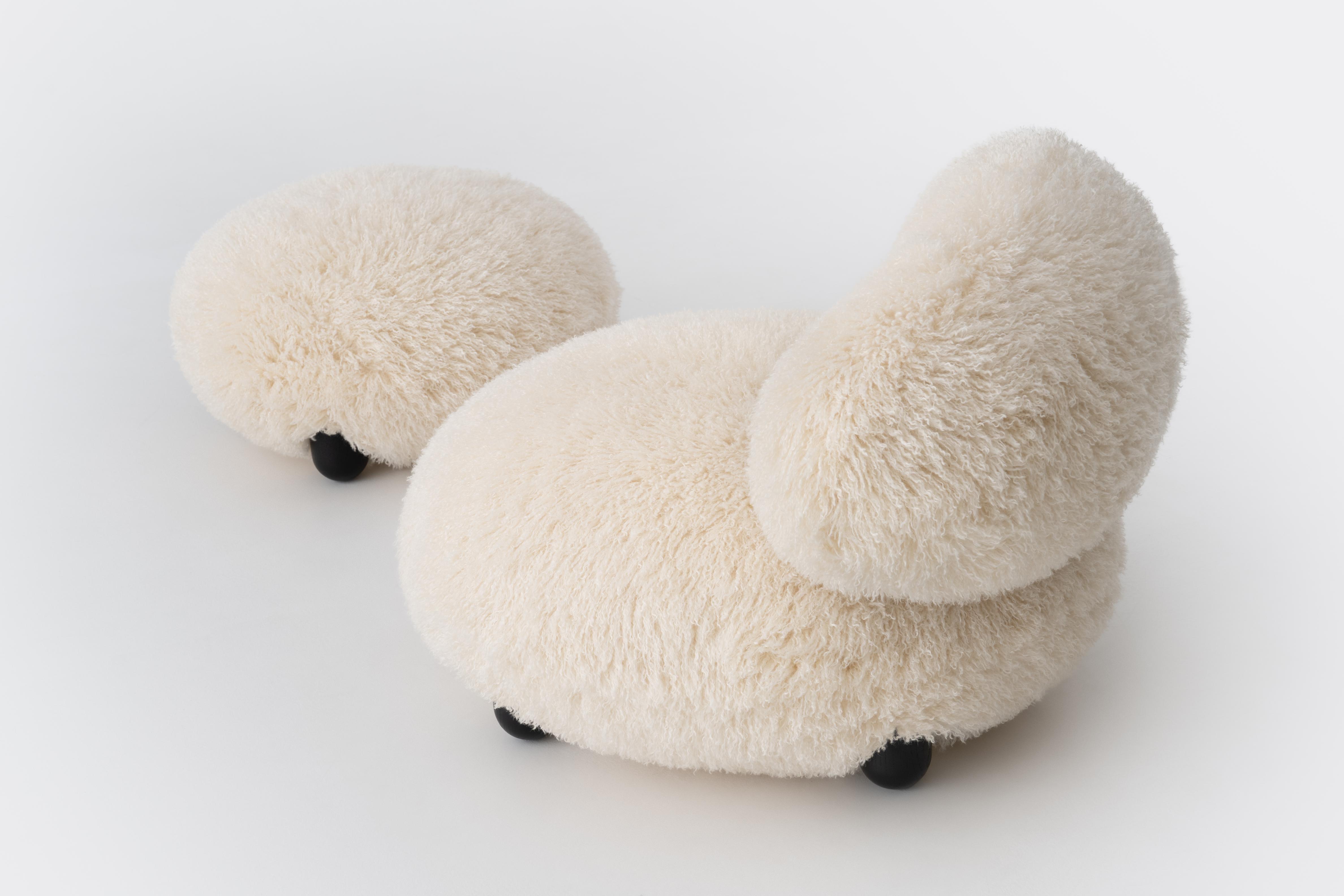 FLOCK Armchair - FLUFFY EDITION artificial fur with a wooden base