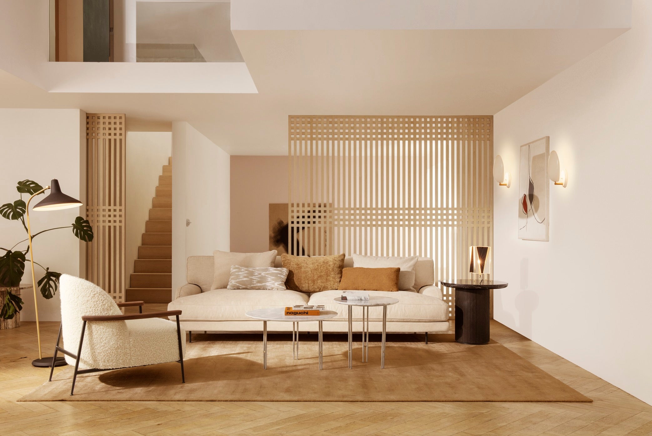 Lampa podłogowa do czytania G-10 mosiężny z czarnym