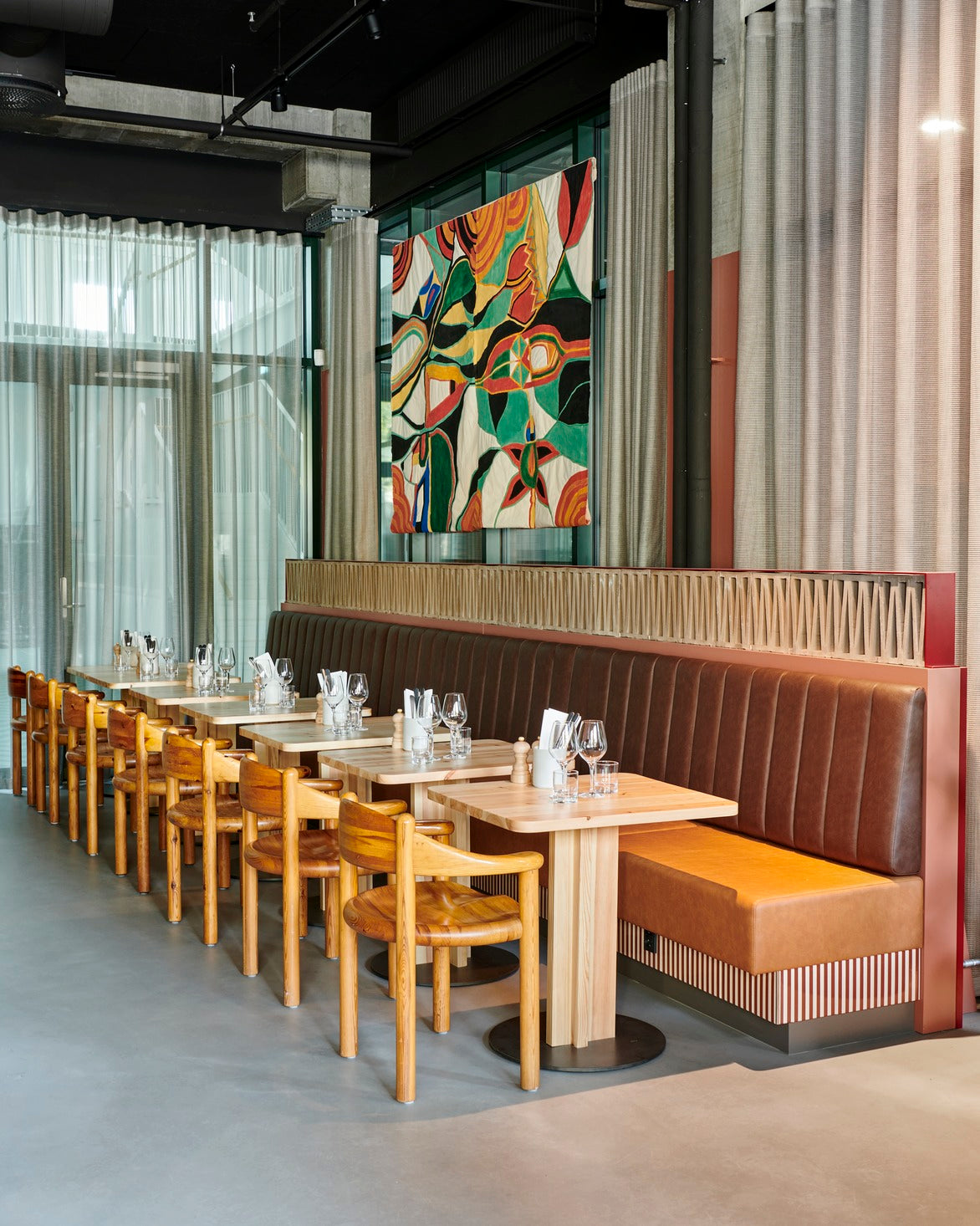 DAUMILLER armstoel van vurenhout