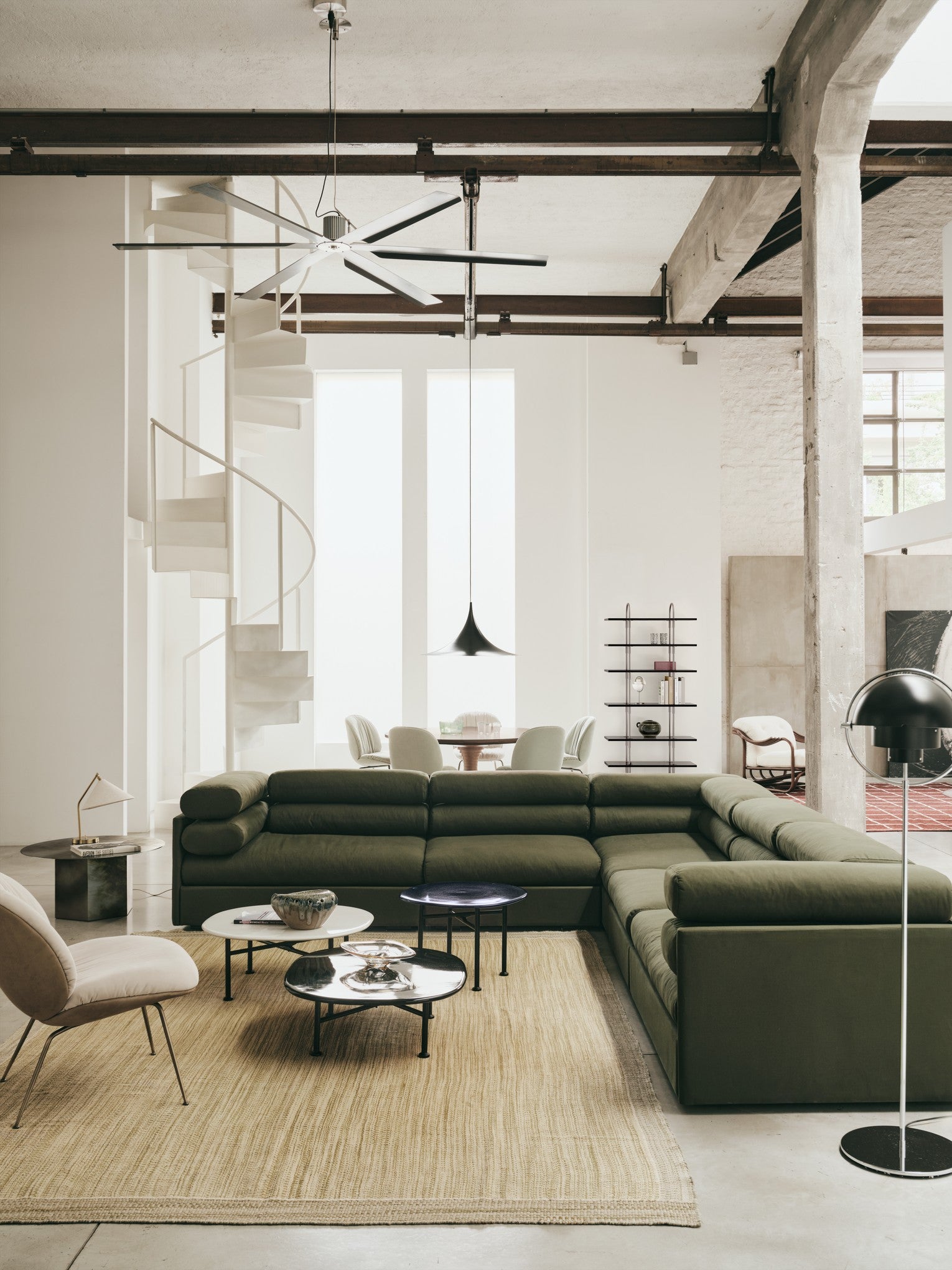 MULTI-LITE Chrom-Stehleuchte