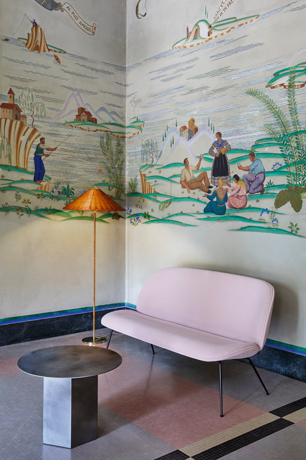 Sofa 2-zits BEETLE gestoffeerd met zwarte basis