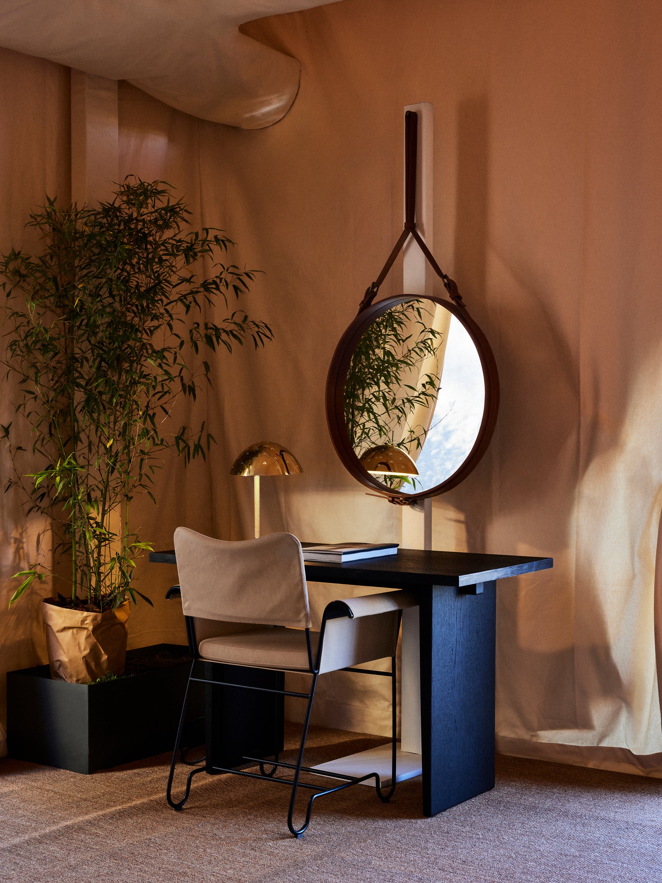 PRIVATE desk black oak veneer