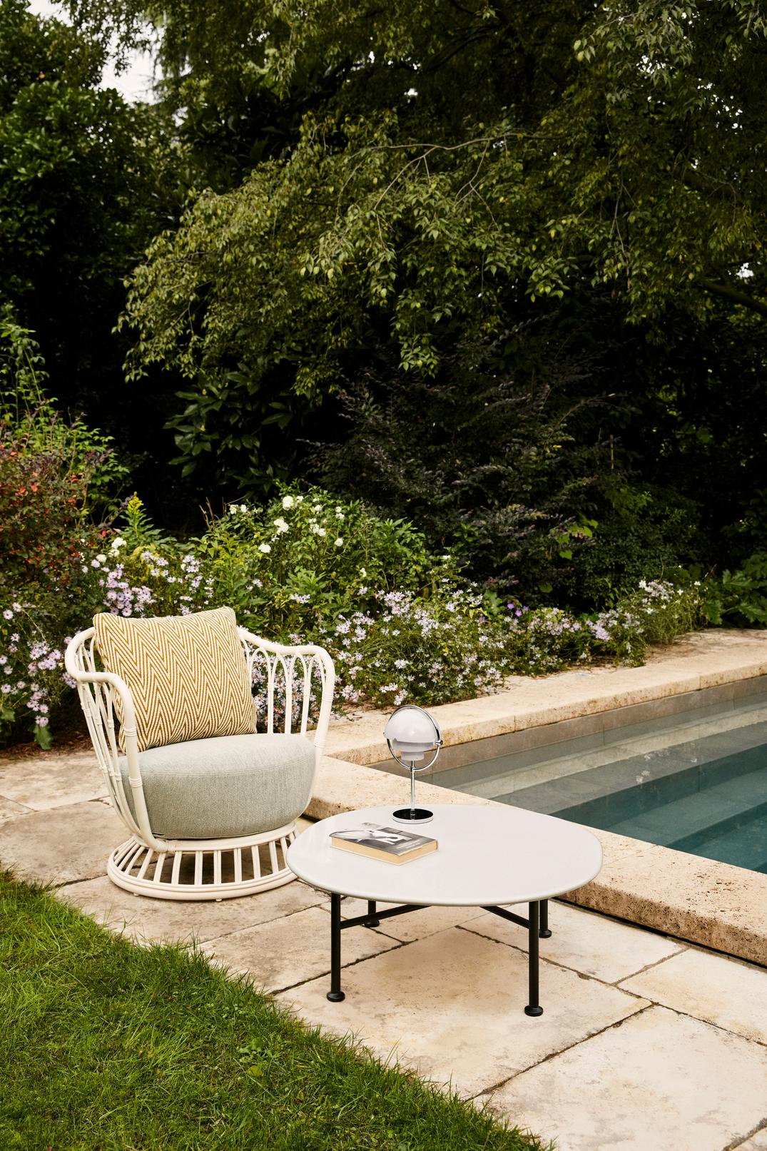 Gartenstuhl GRACE gepolstert mit weißem Gestell