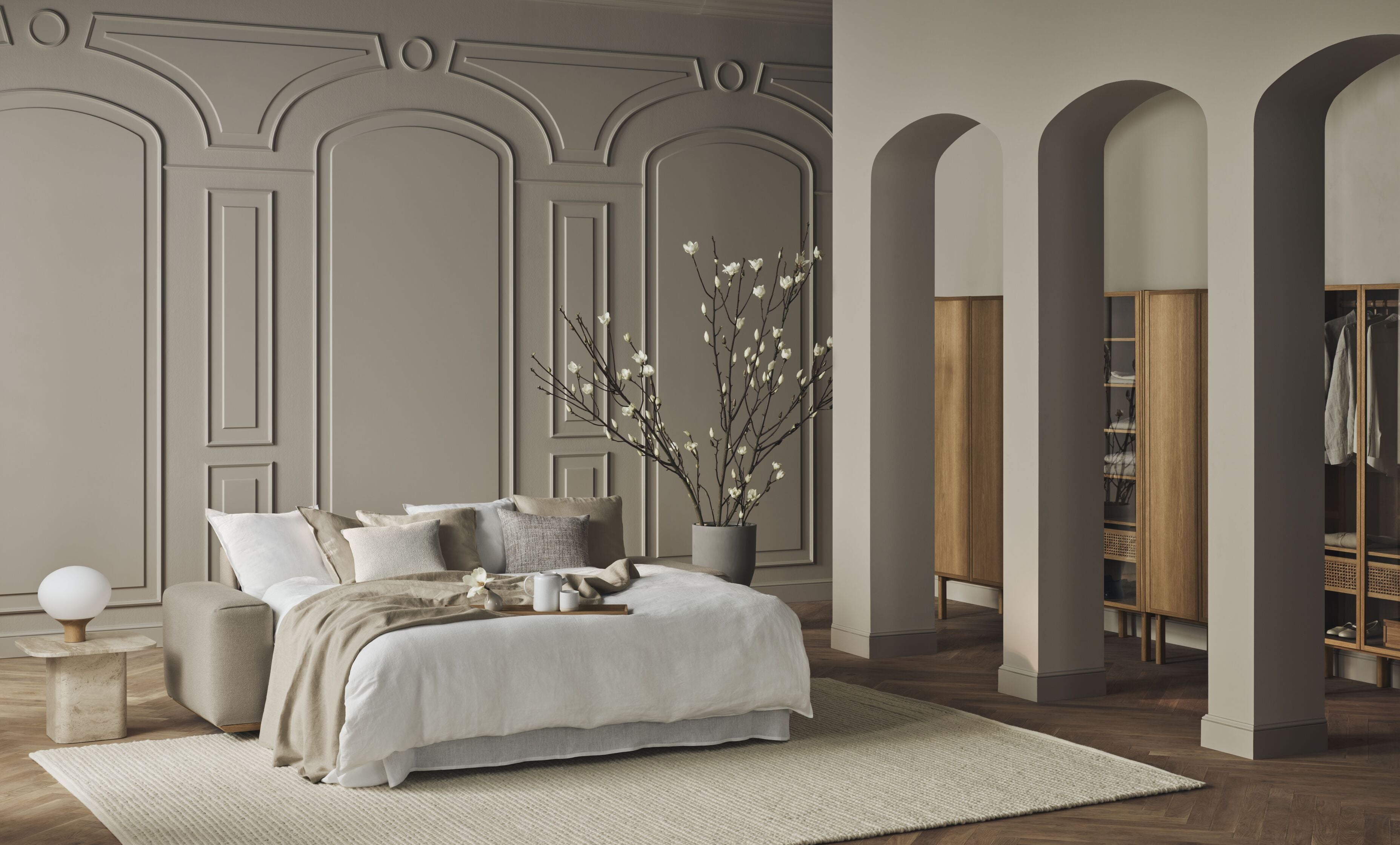 Sofa met een 2,5-zitplaats GEST op een basis van gebleekt eikenhout