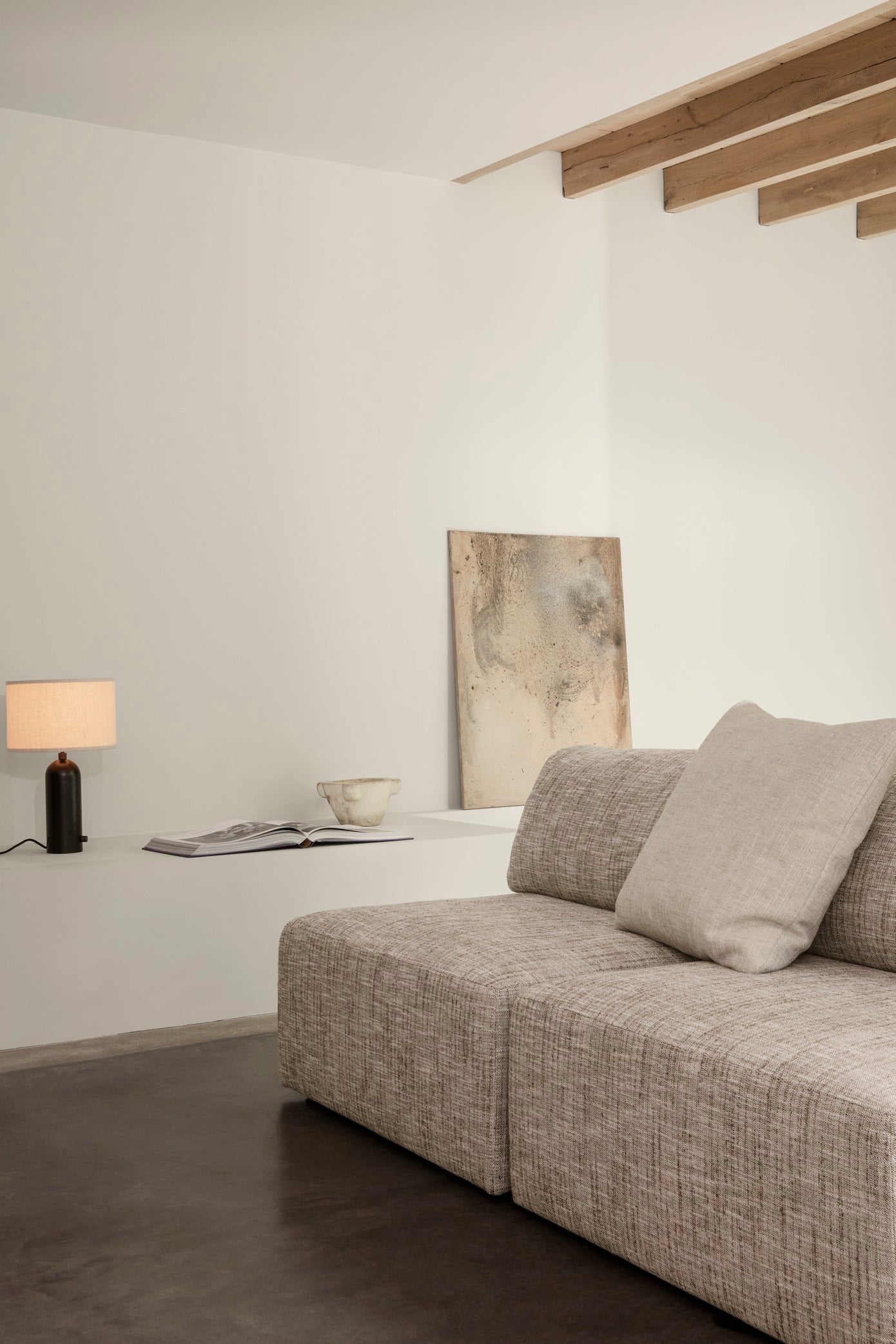 GRAVITY Table Lamp White Marble