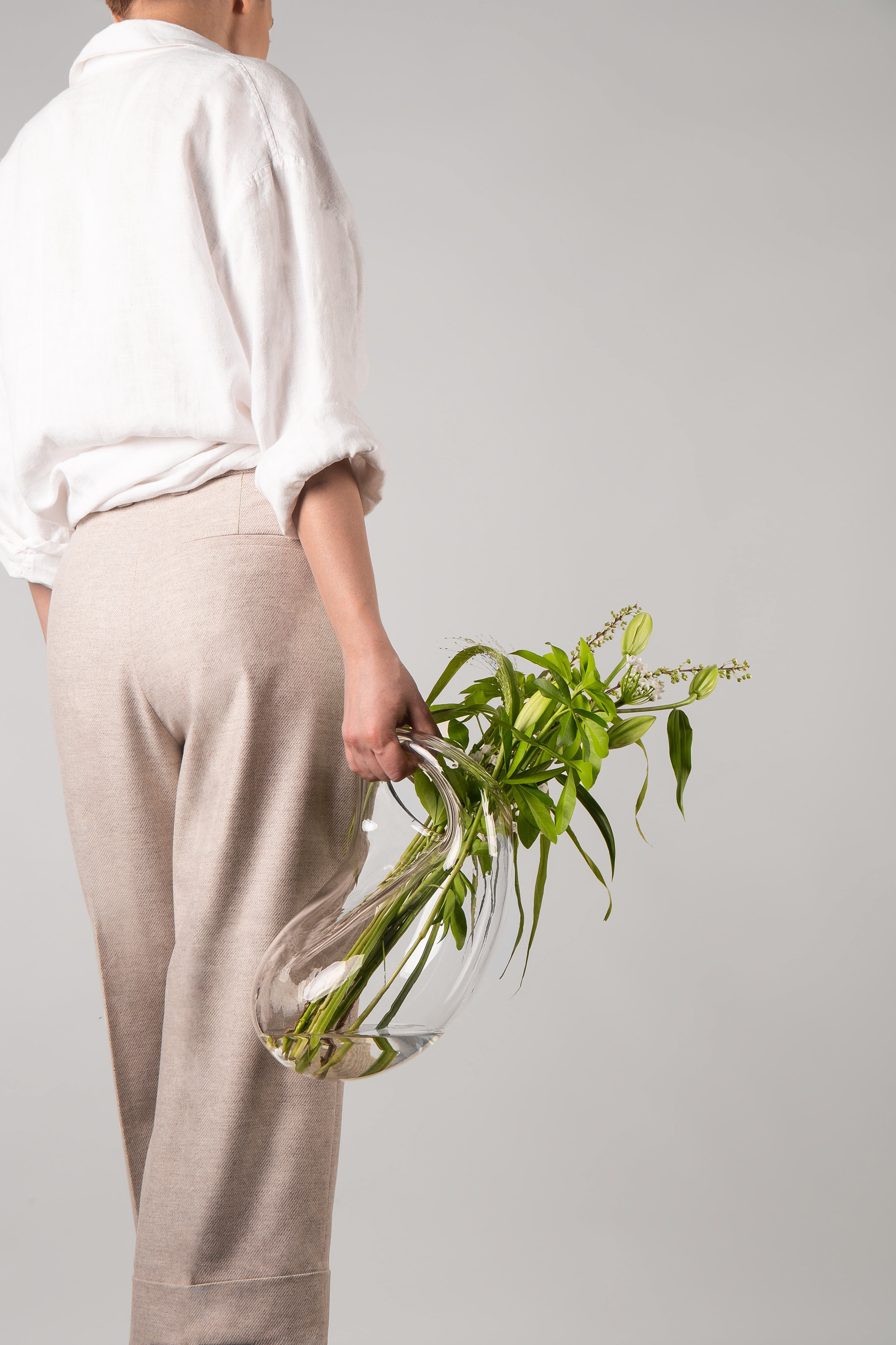 GUTTA BOON vase glass with black