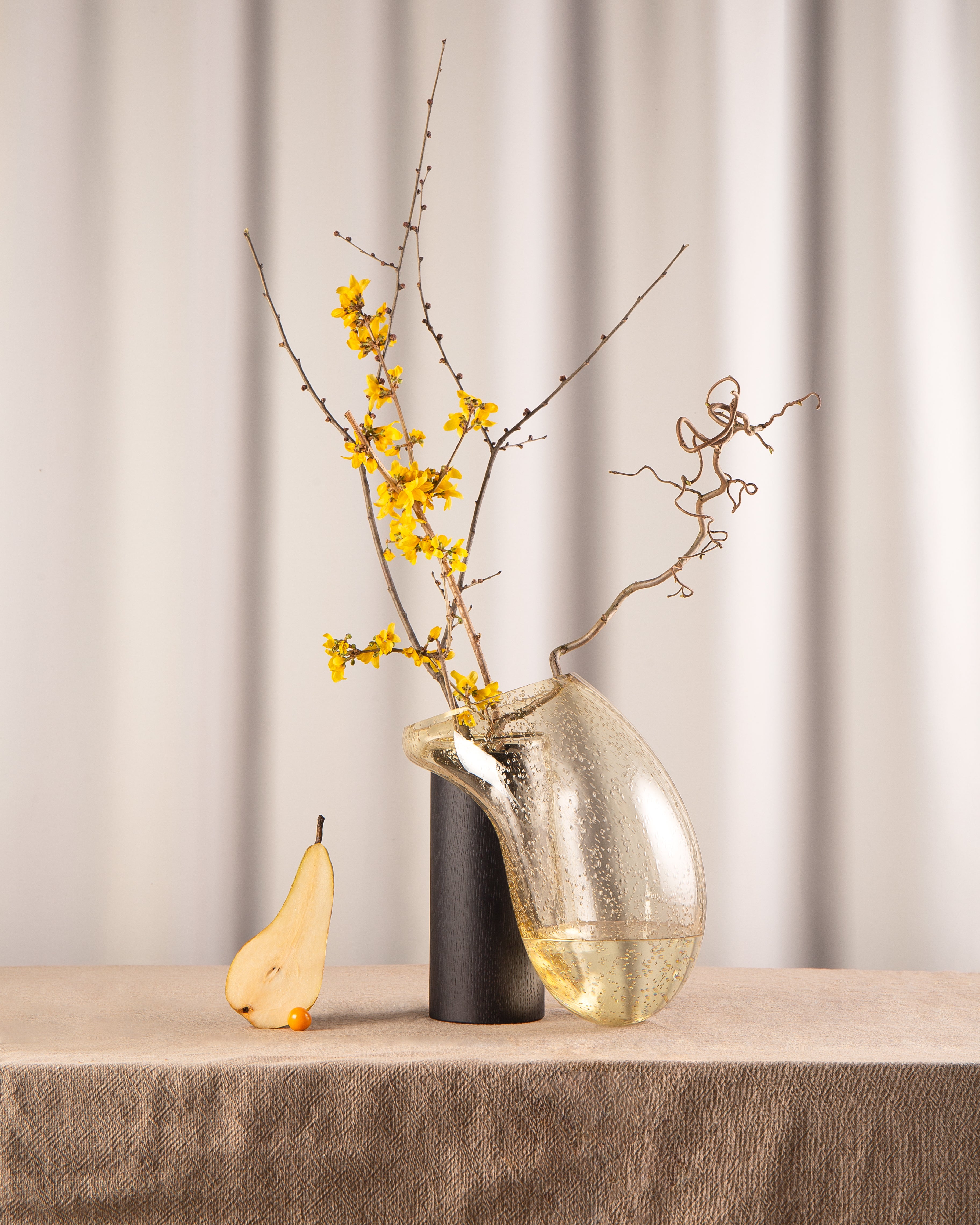 Vaas GUTTA BOON amberkleurig met zwart