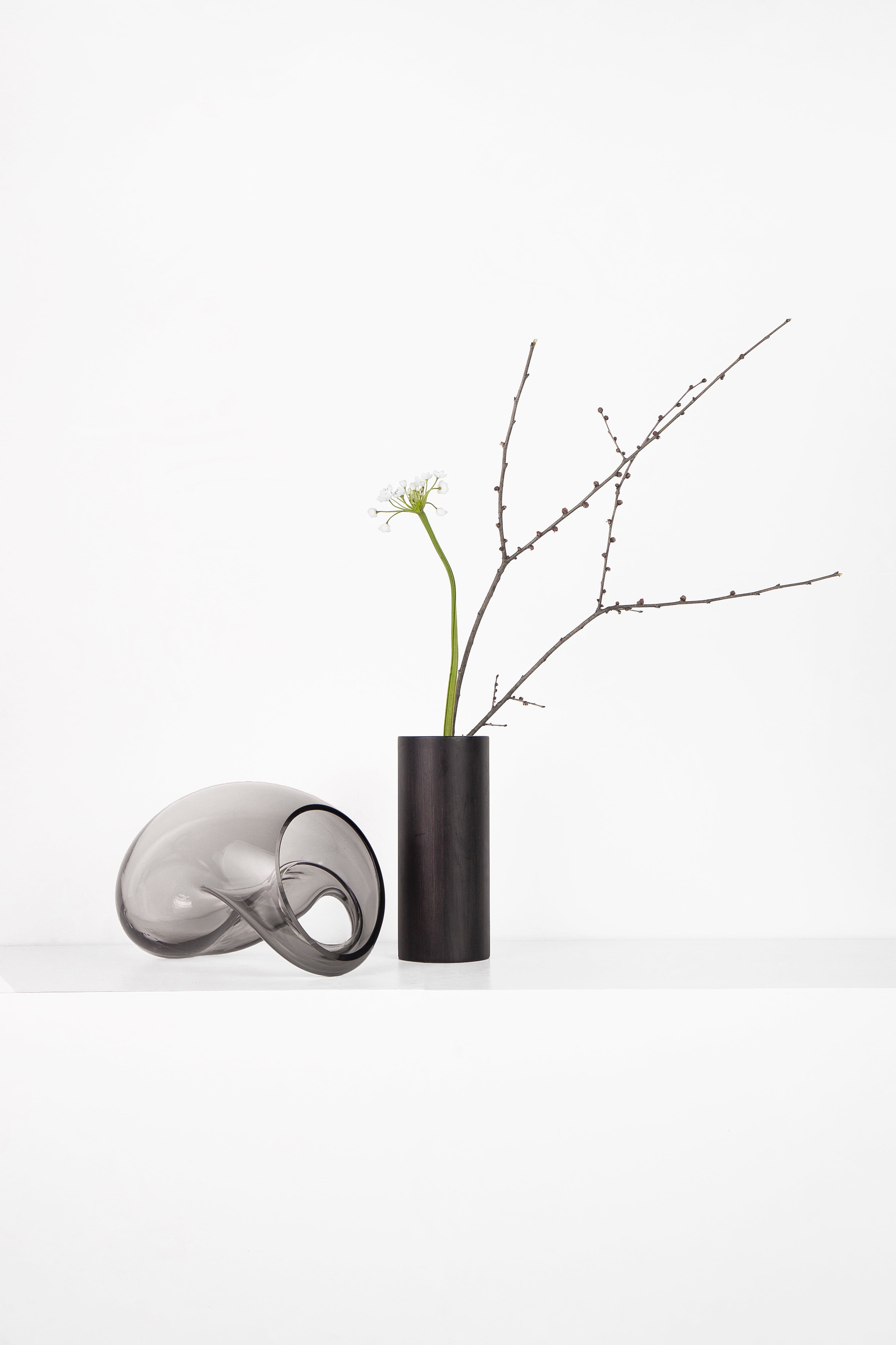 GUTTA BOON vase gray with black