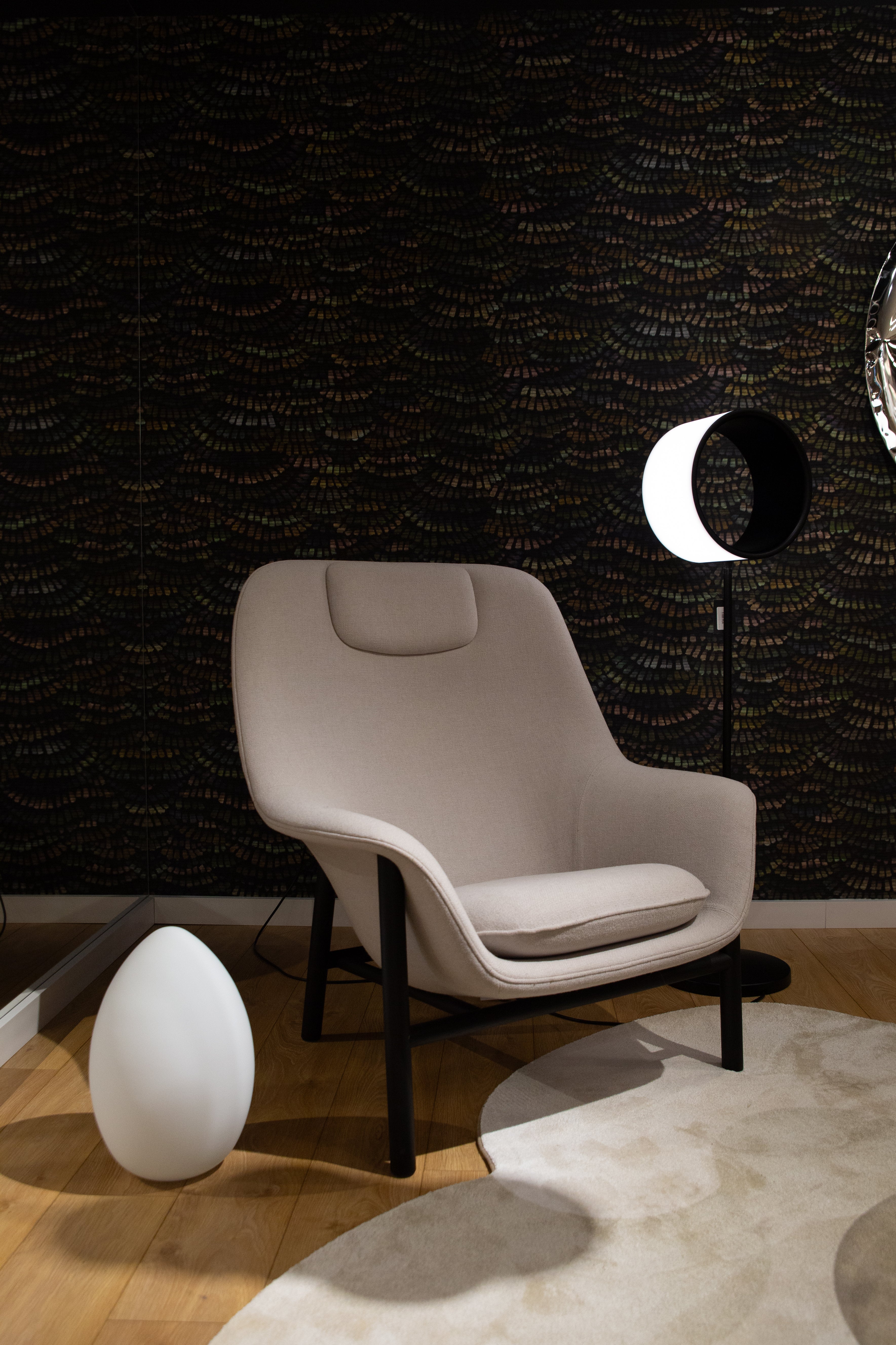 Drape High Armchair W. Headrest with Black Oak Base - Display Model