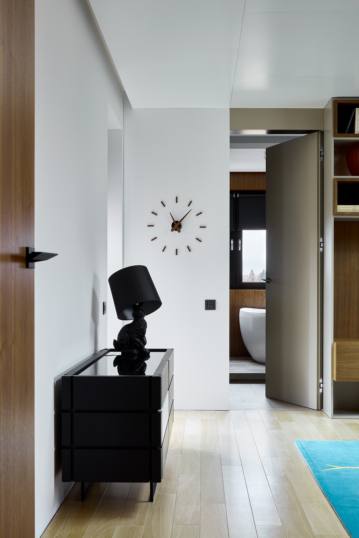 Wandklok SUNSET notenhout met grafiet