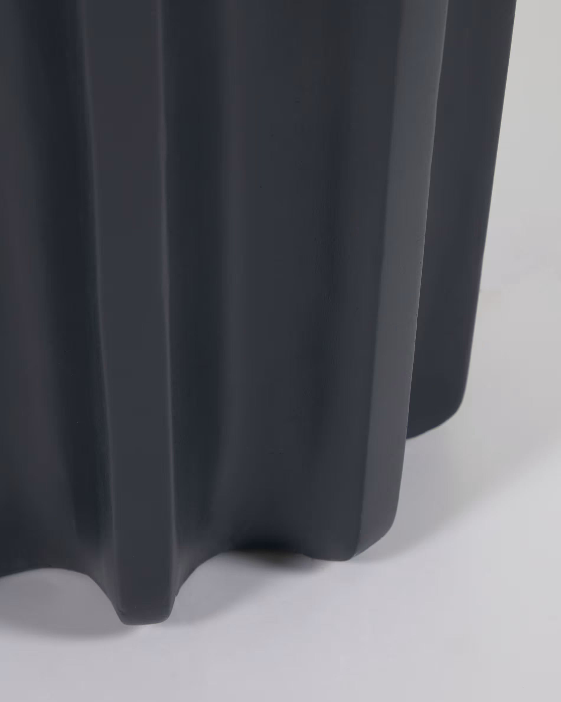 VILANDRA black garden table