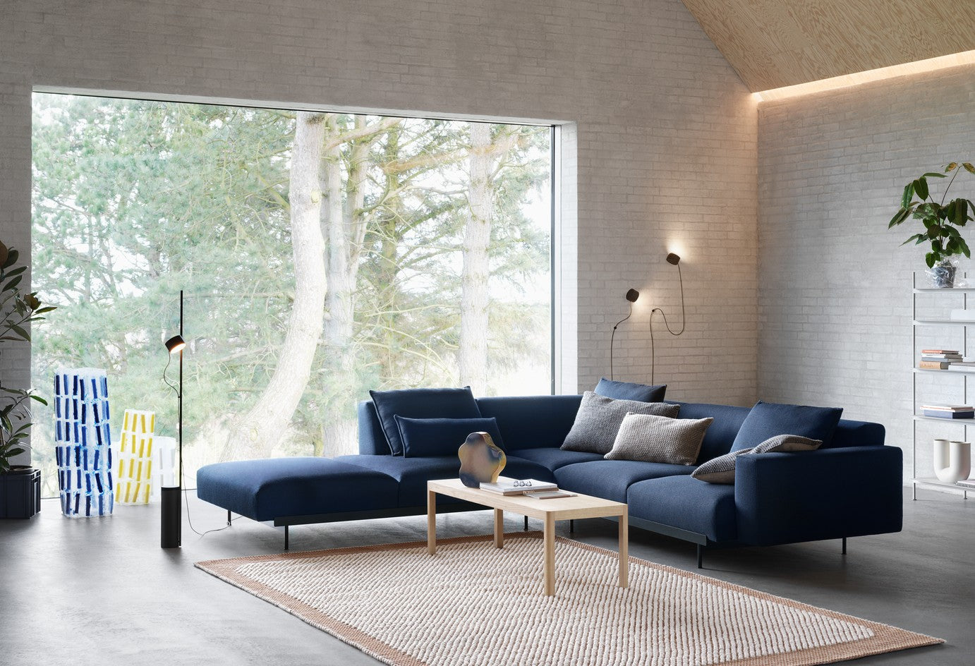 Open right corner sofa IN SITU gestoffeerd