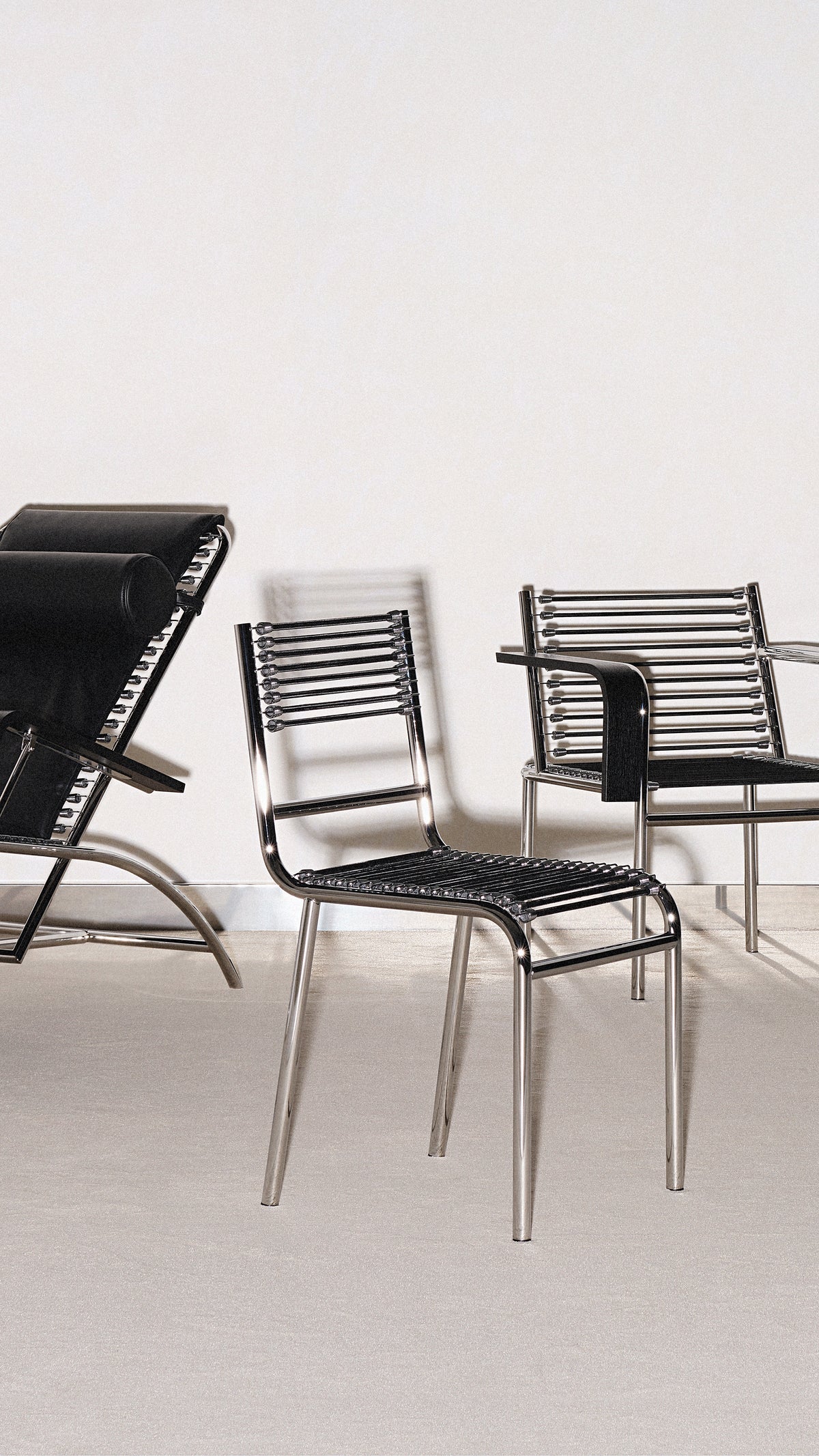 Zwarte SANDOWS fauteuil met stalen basis