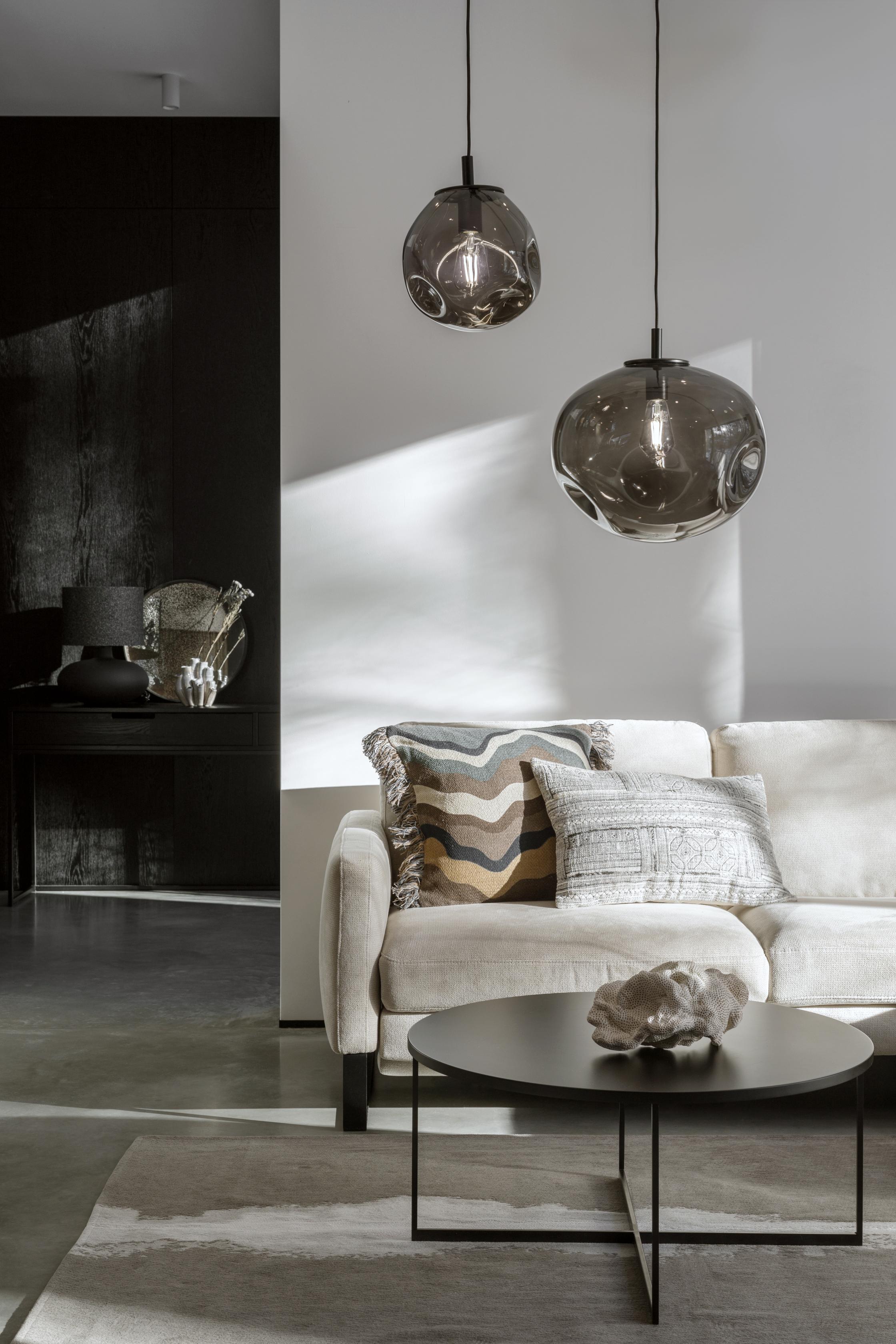 Hanglamp AVIA rookzwart met zwarte afwerking