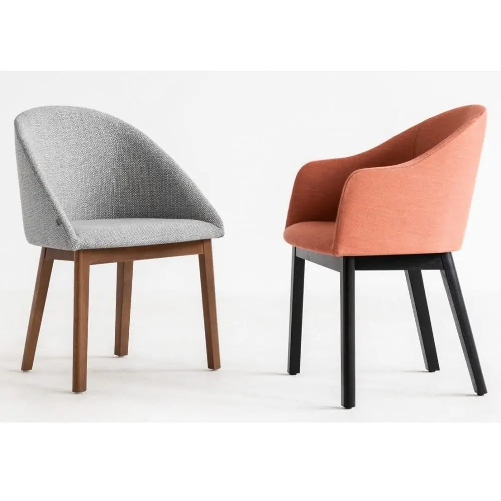 Stoel POP A-1901 met houten basis