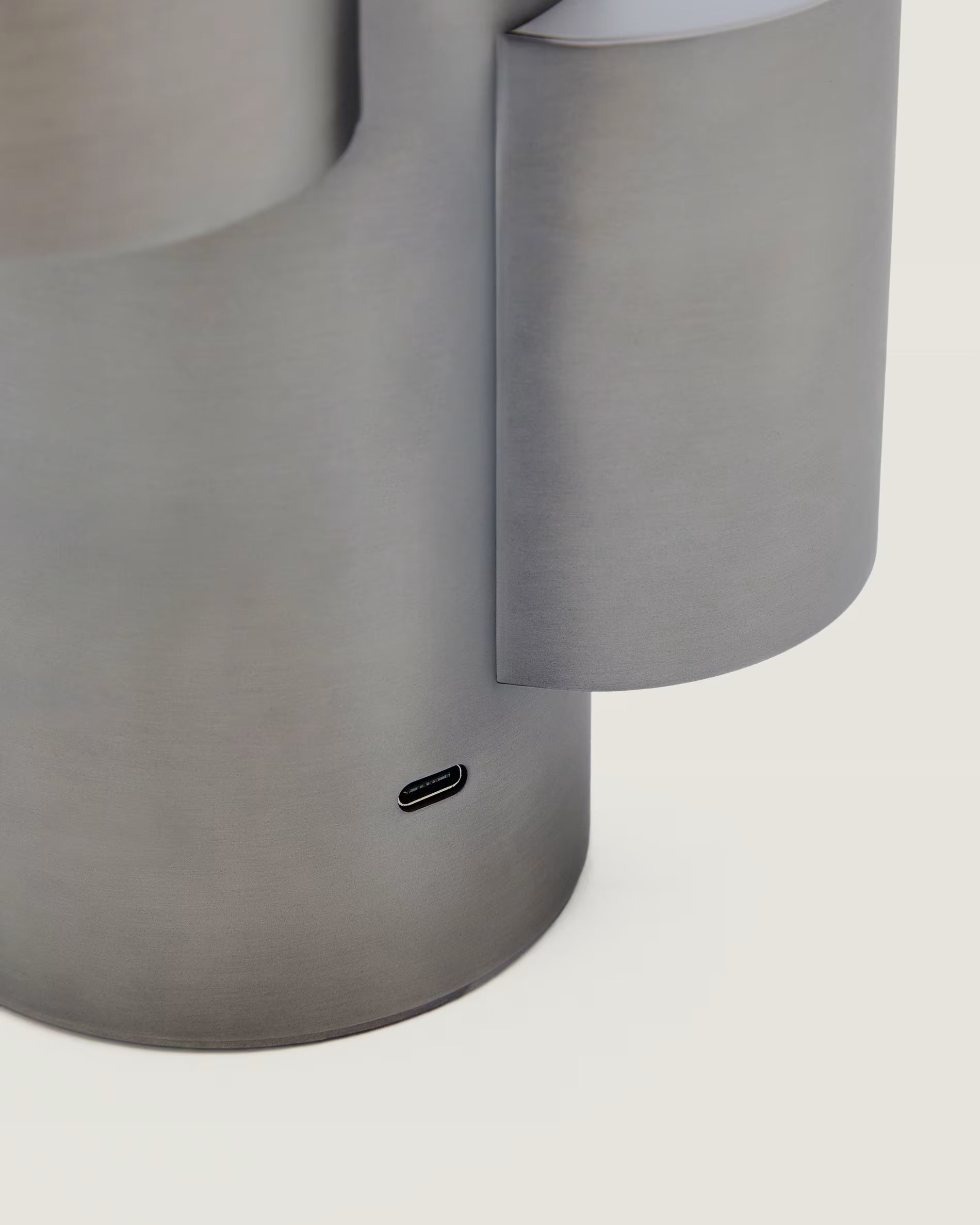 Tragbare Lampe ADRINA dunkelgrau gebürstetes Metall