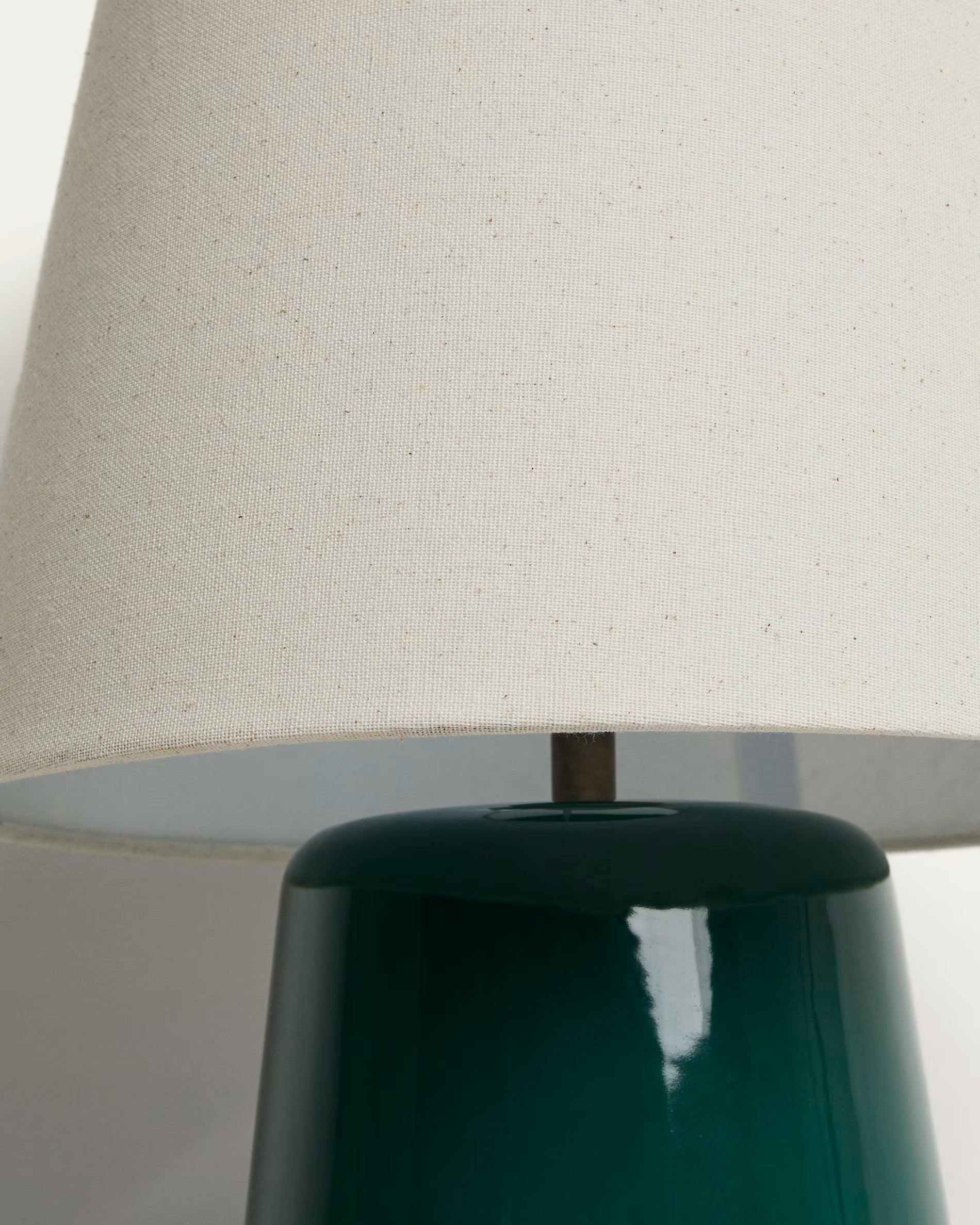 Tafellamp ODRA beige met groene voet